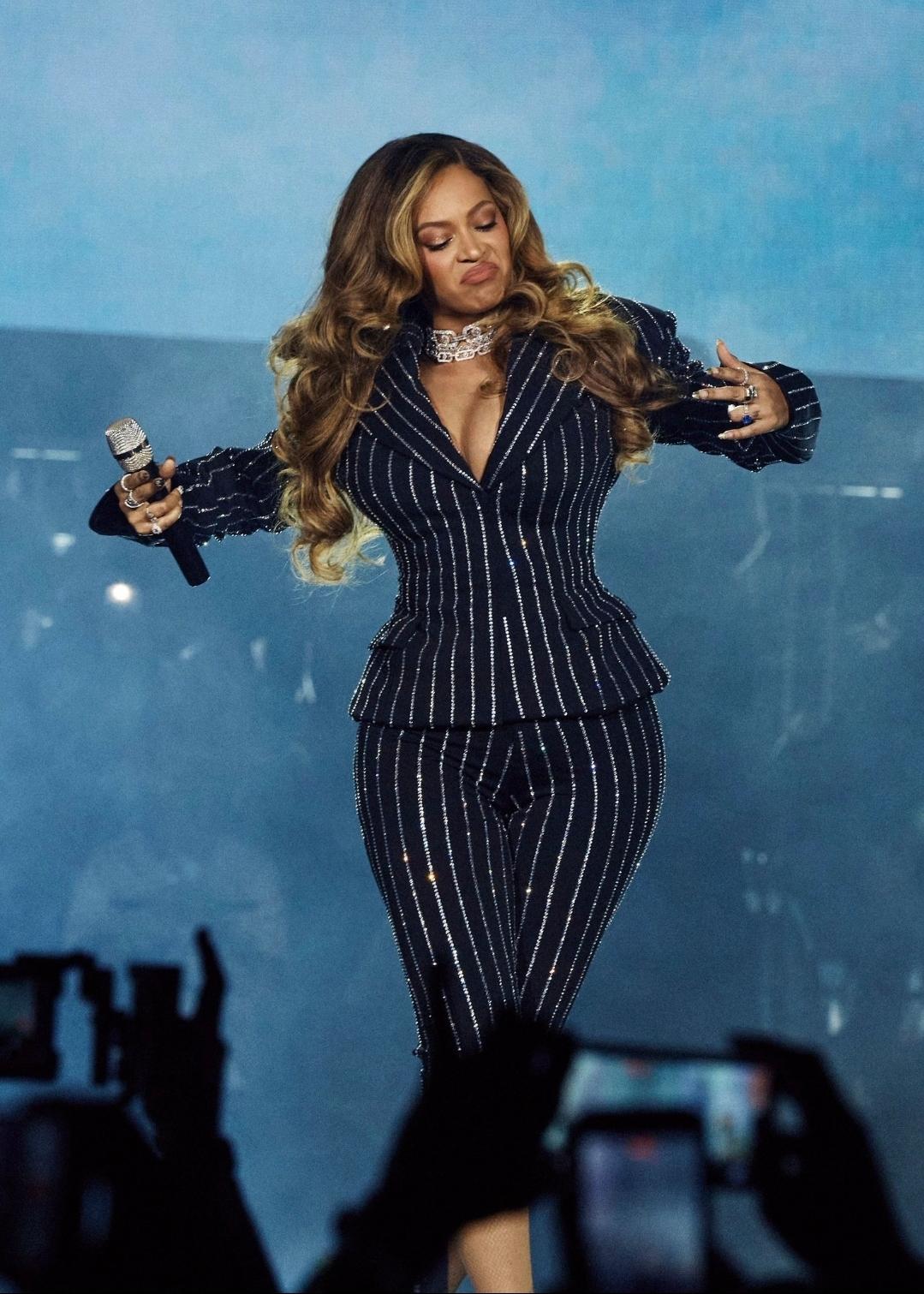 Beyoncé Wore a Crystal Capri Suit to Surprise Jay-Z at Yankee Stadium