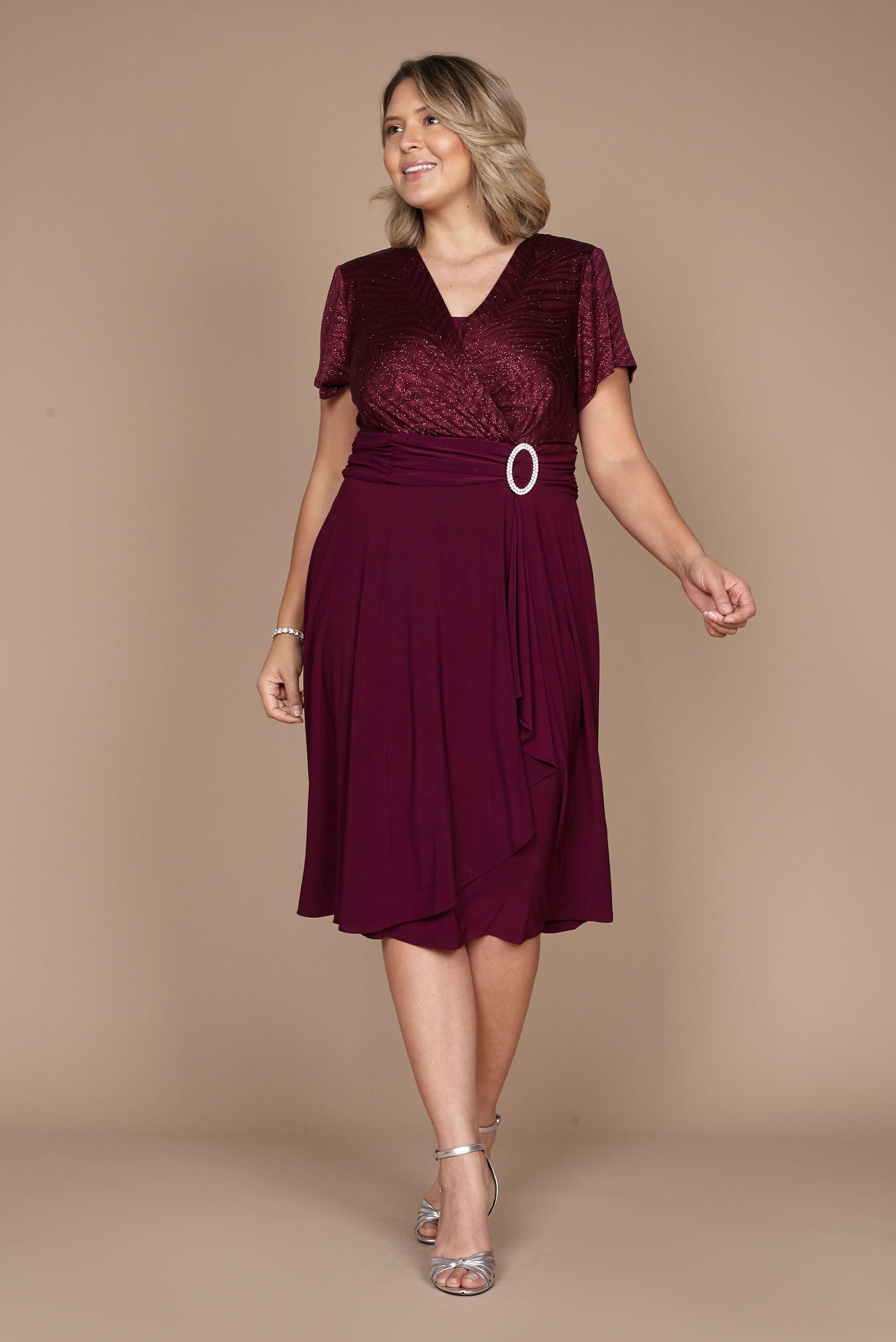How to Find a Gorgeous Plus Size Mother of the Bride Dress Under $100