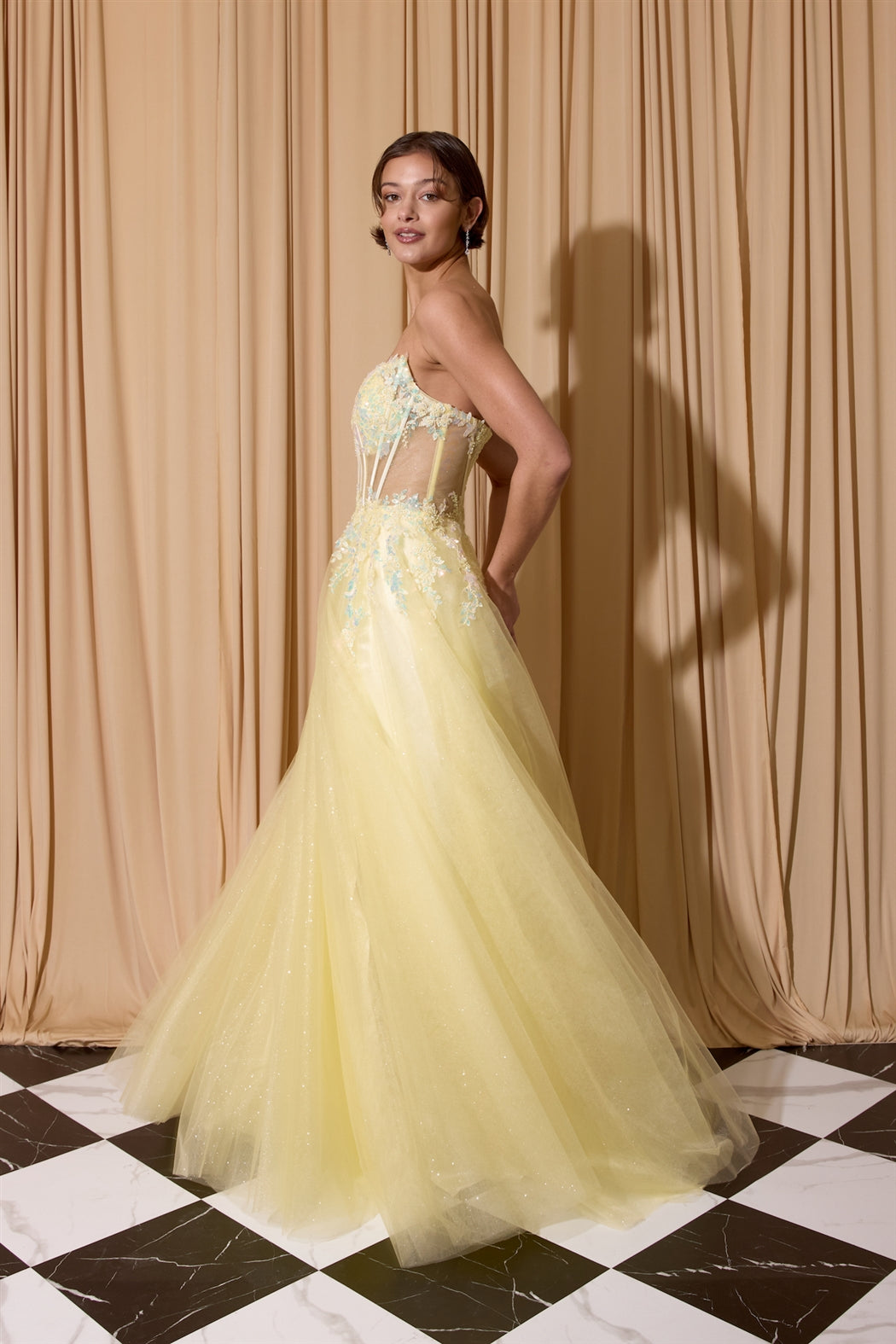 Soft Yellow Strapless Floor-Length Tulle Formal Floral Applique Gown Eureka Fashion EK208