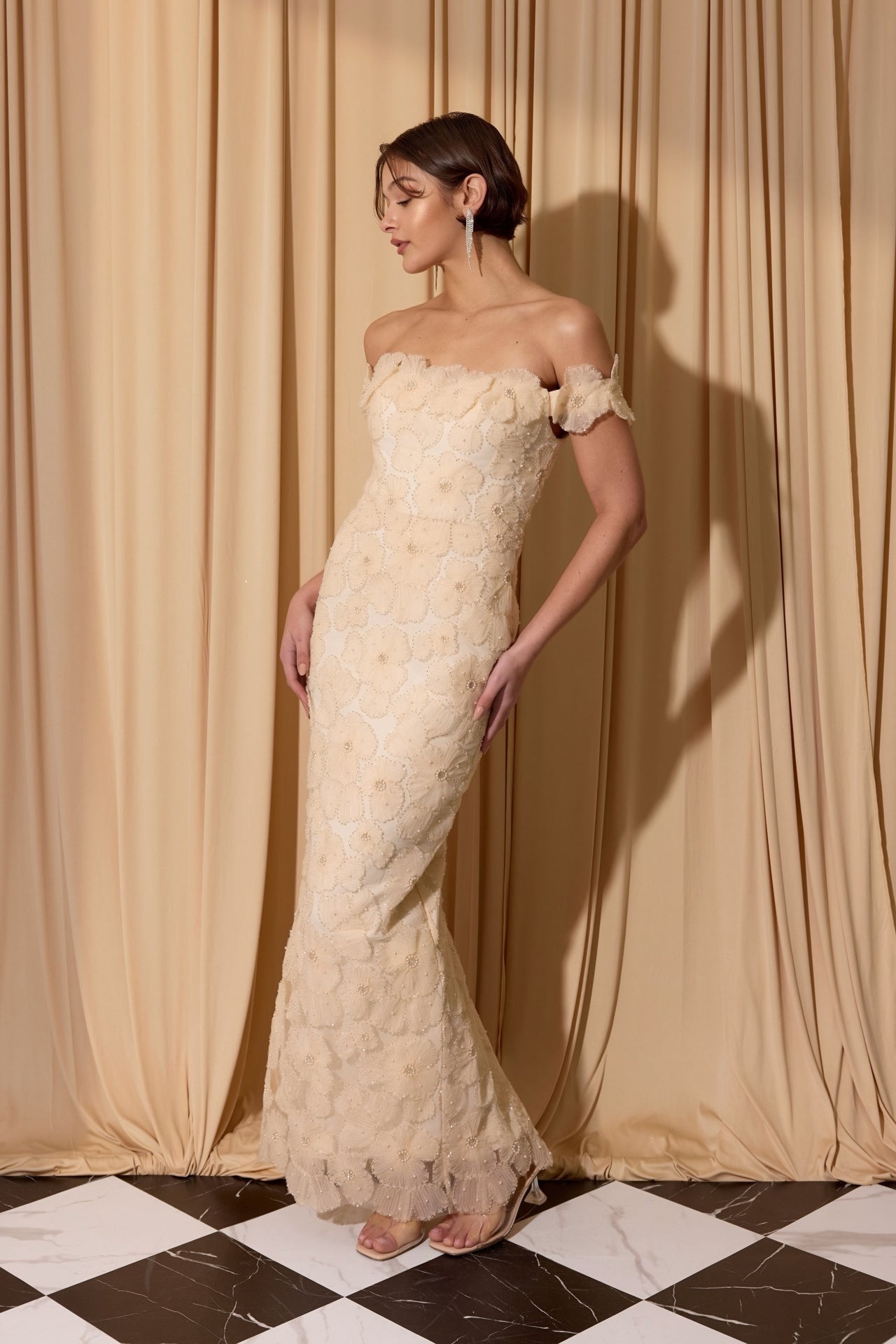 Cream Off-the-Shoulder Floor-Length Lace Formal Floral Applique Gown Eureka Fashion EK205