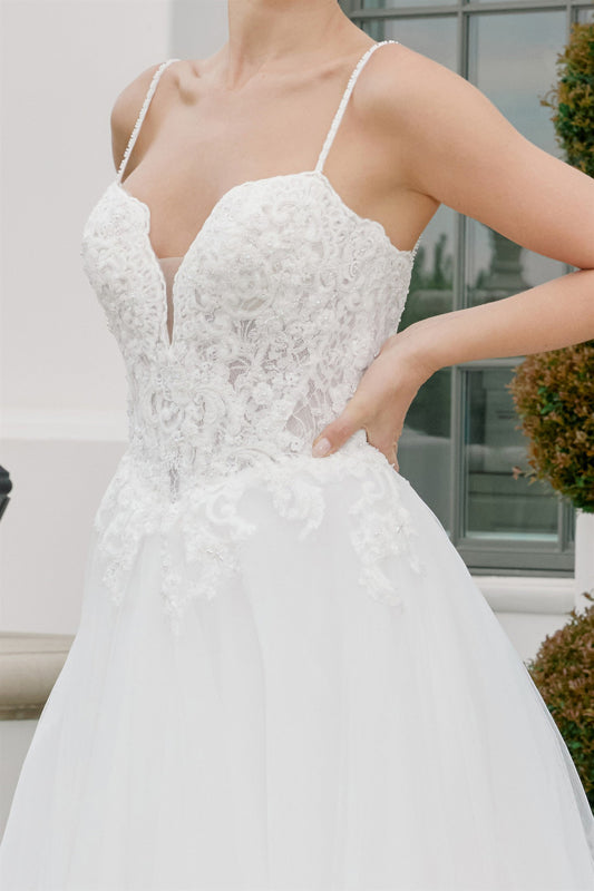 Wedding Dresses A Line Lace Applique Long Wedding Dress Nox Anabel JE1059 White