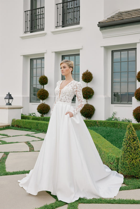 Wedding Dresses Long Sleeve Floral Applique Pleated Wedding Dress Nox Anabel JE1078 White