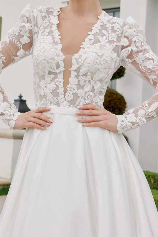 Wedding Dresses Long Sleeve Floral Applique Pleated Wedding Dress Nox Anabel JE1078 White