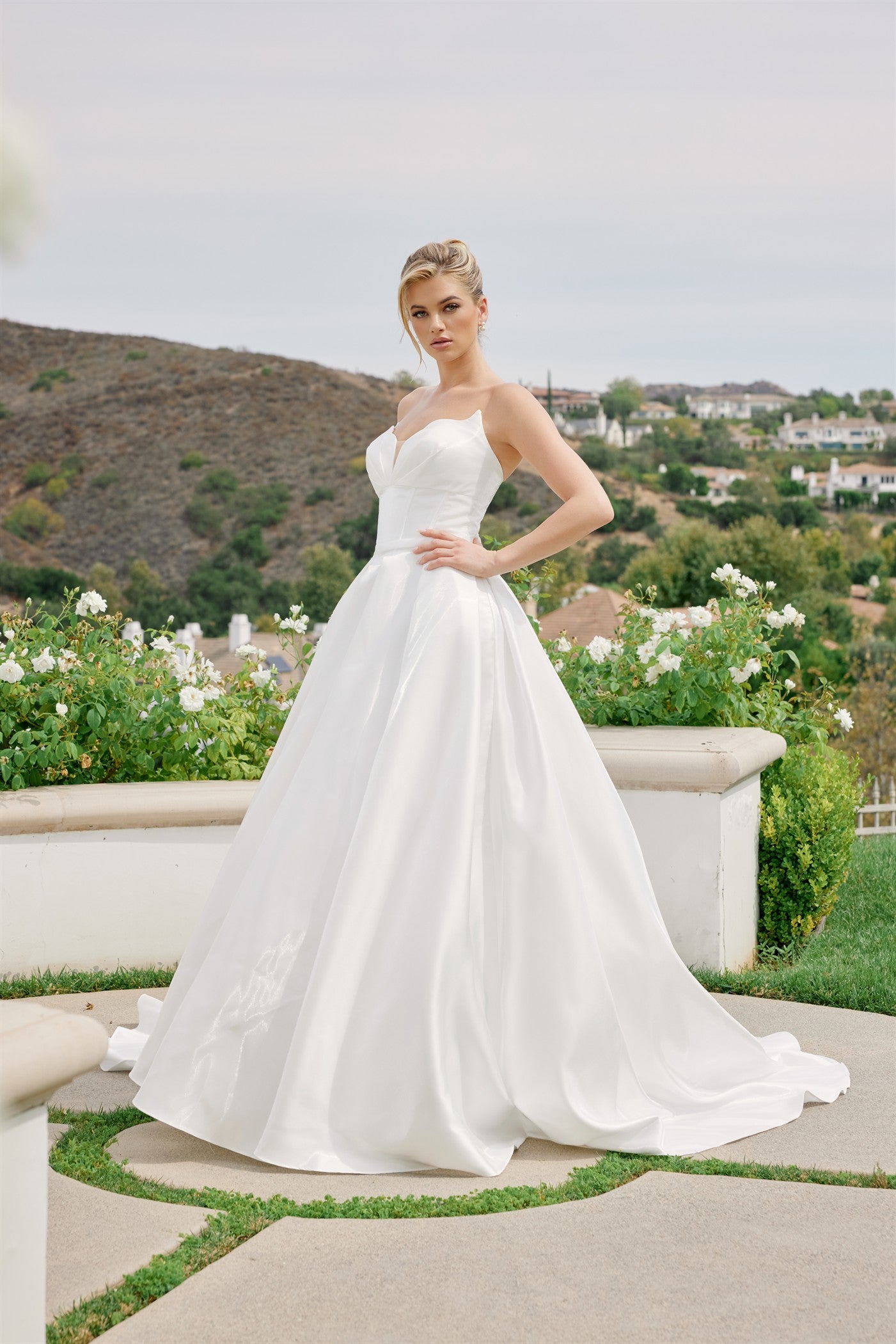 Wedding Dresses Long Ball Gown Wedding Dress Nox Anabel JE1085 White