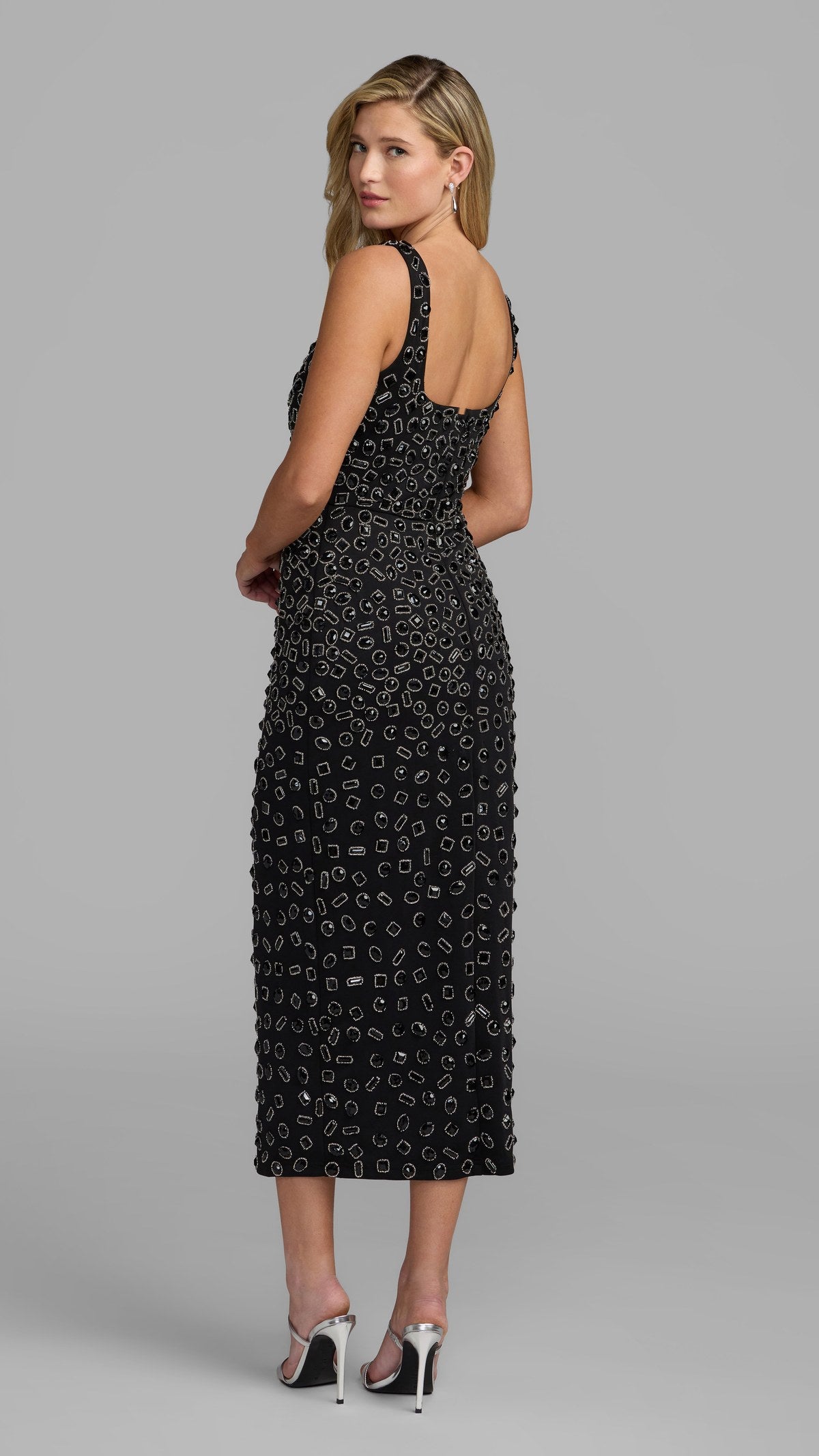 Mac Duggal style 10193 in Black, back view