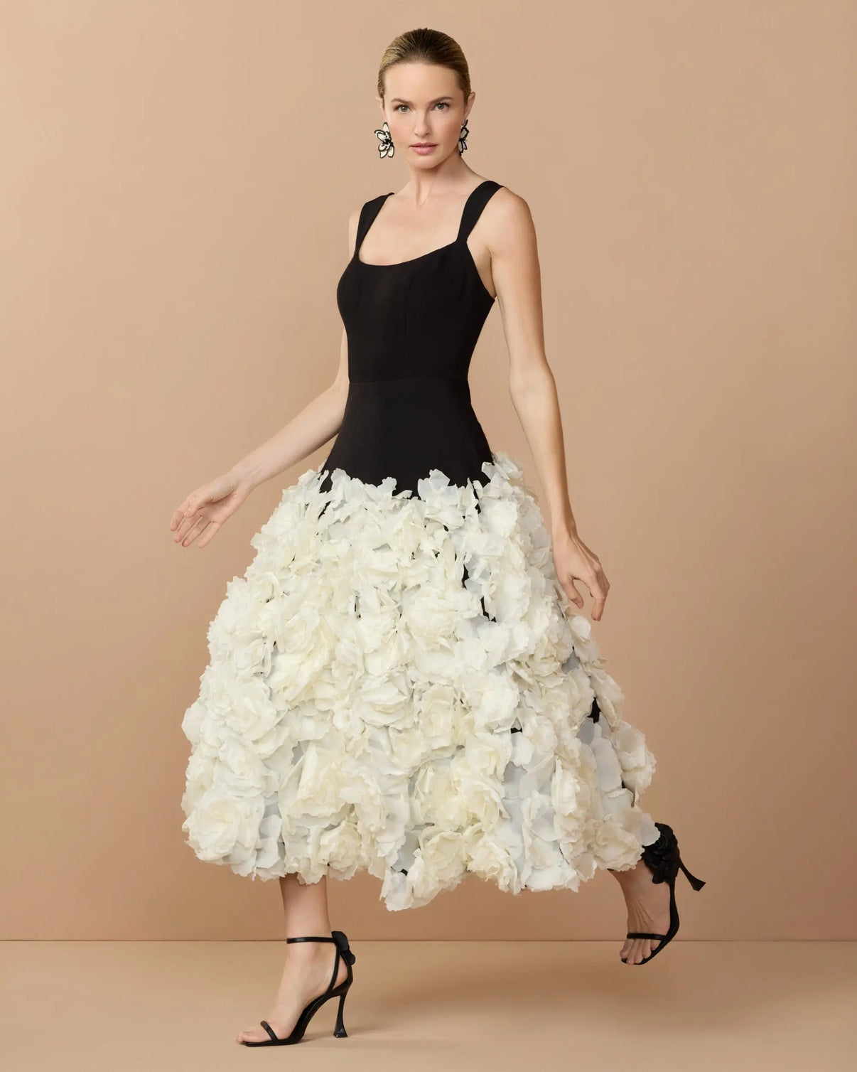 Scoop Neck Tea-Length Floral Cocktail Dress by Mac Duggal 21080 in Black Cream