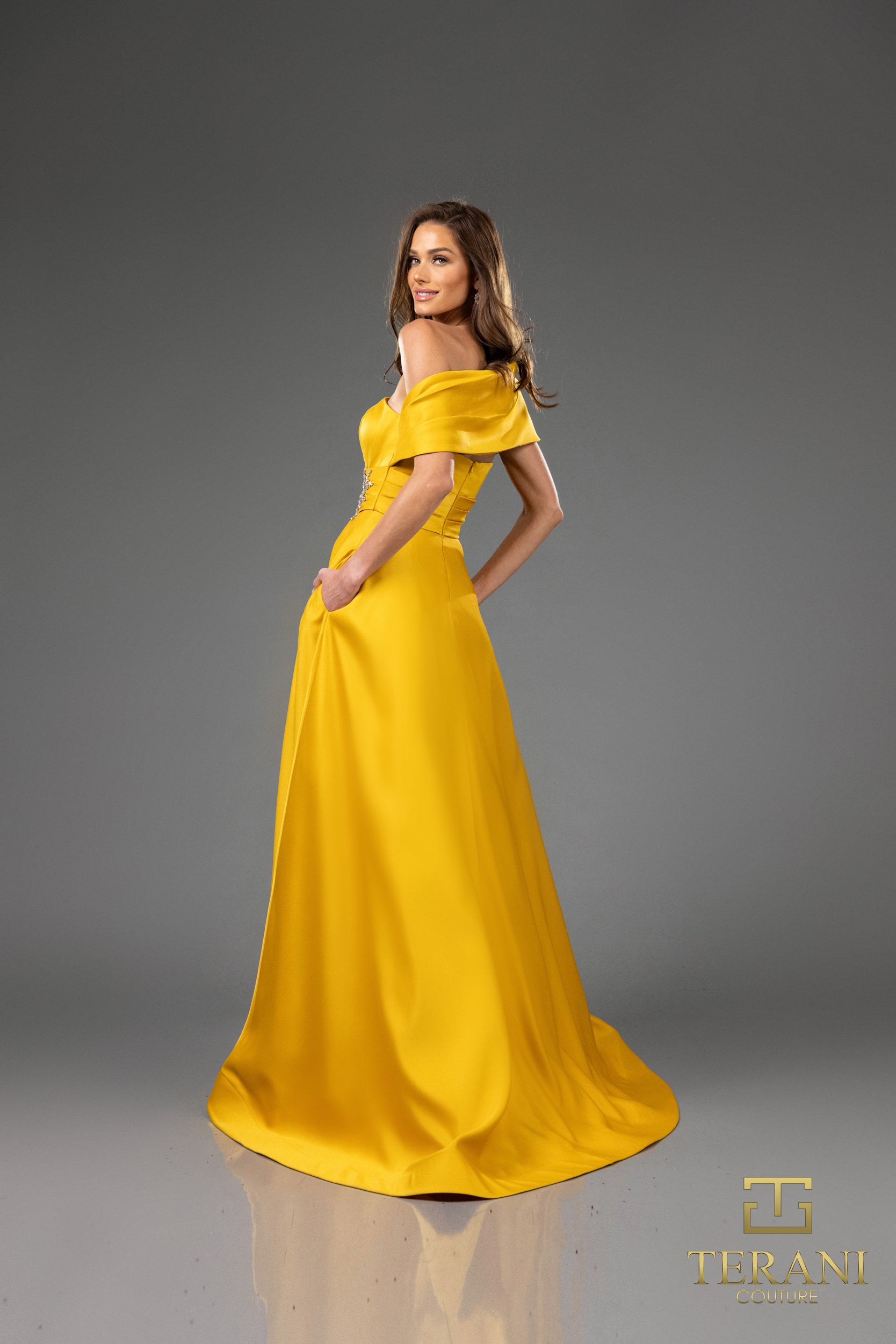 Formal Dresses Pleated Long Formal Beaded Evening Dress Gold