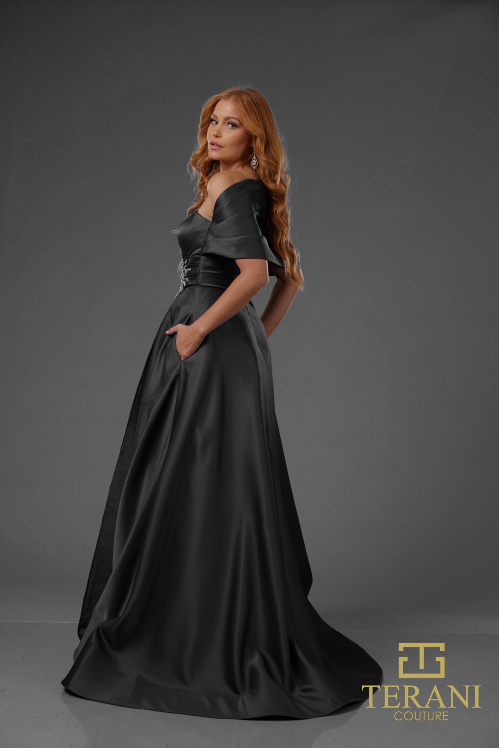 Formal Dresses Pleated Long Formal Beaded Evening Dress Black