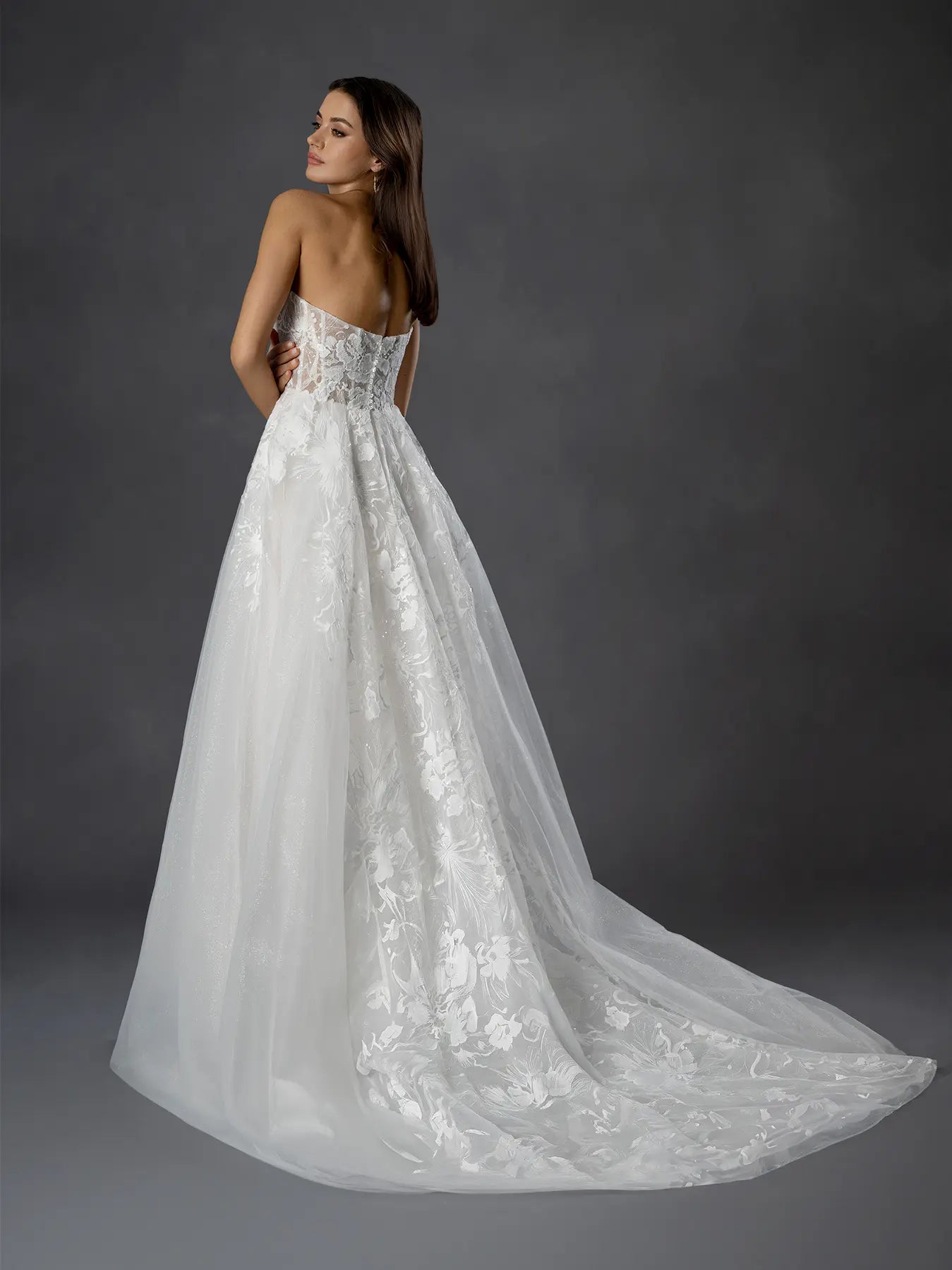 Off White High-Neck Floor-Length Lace Wedding Dress A-Line Gown with Cape