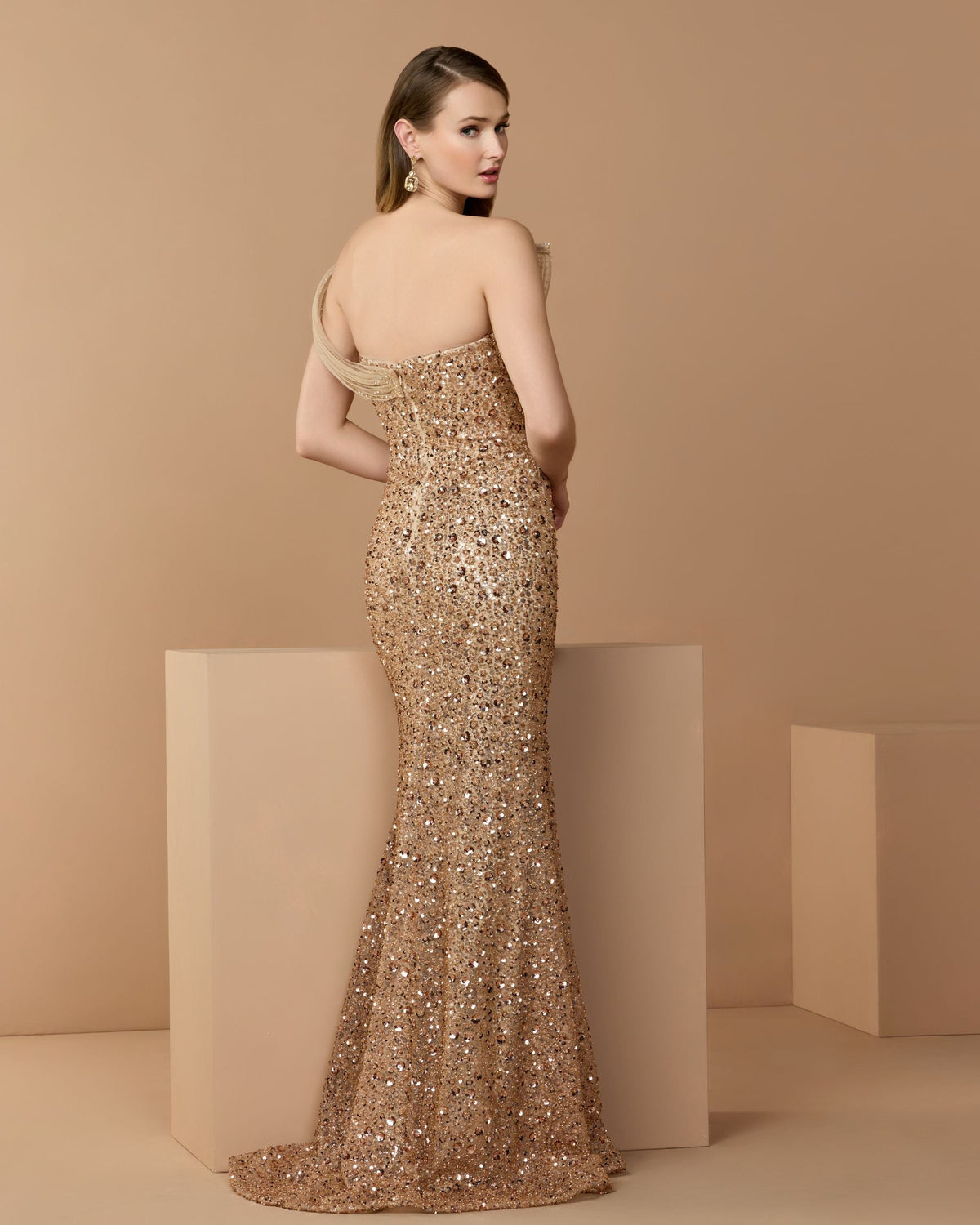 Off-the-Shoulder Floor-Length Sequin Formal Mermaid Mac Duggal 9937085P