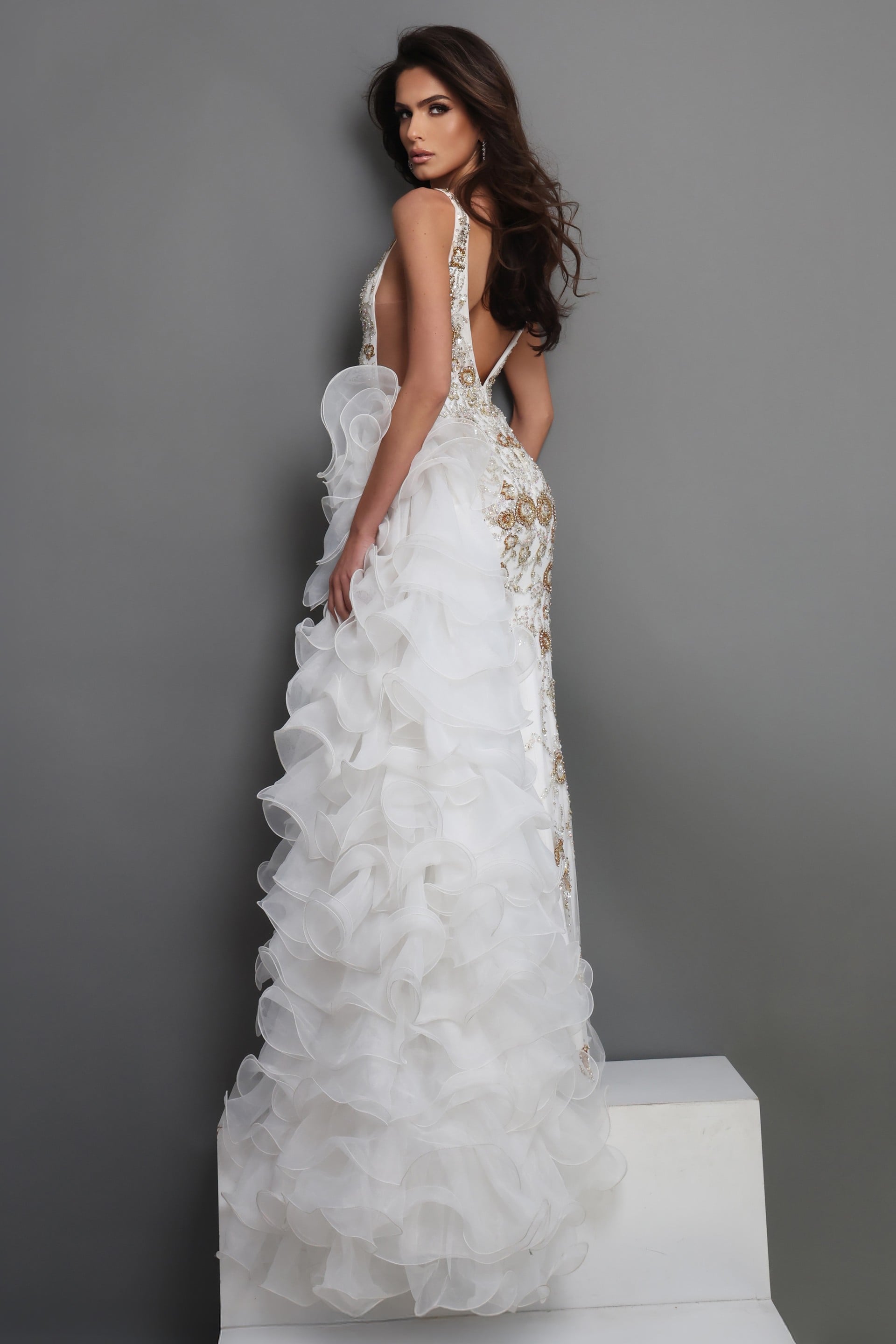 V-Neck Floor-Length Tulle Wedding Dress 41146