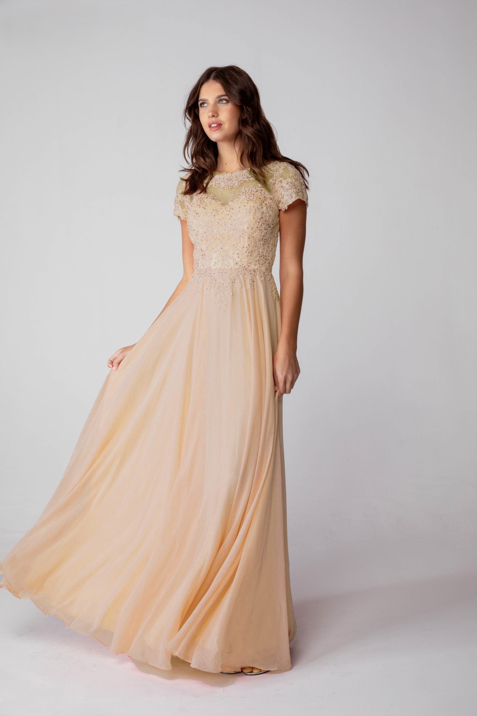 Formal Dresses Long Lace Applique Formal Mother of the Bride Dress Eureka Fashion 4909 Champagne