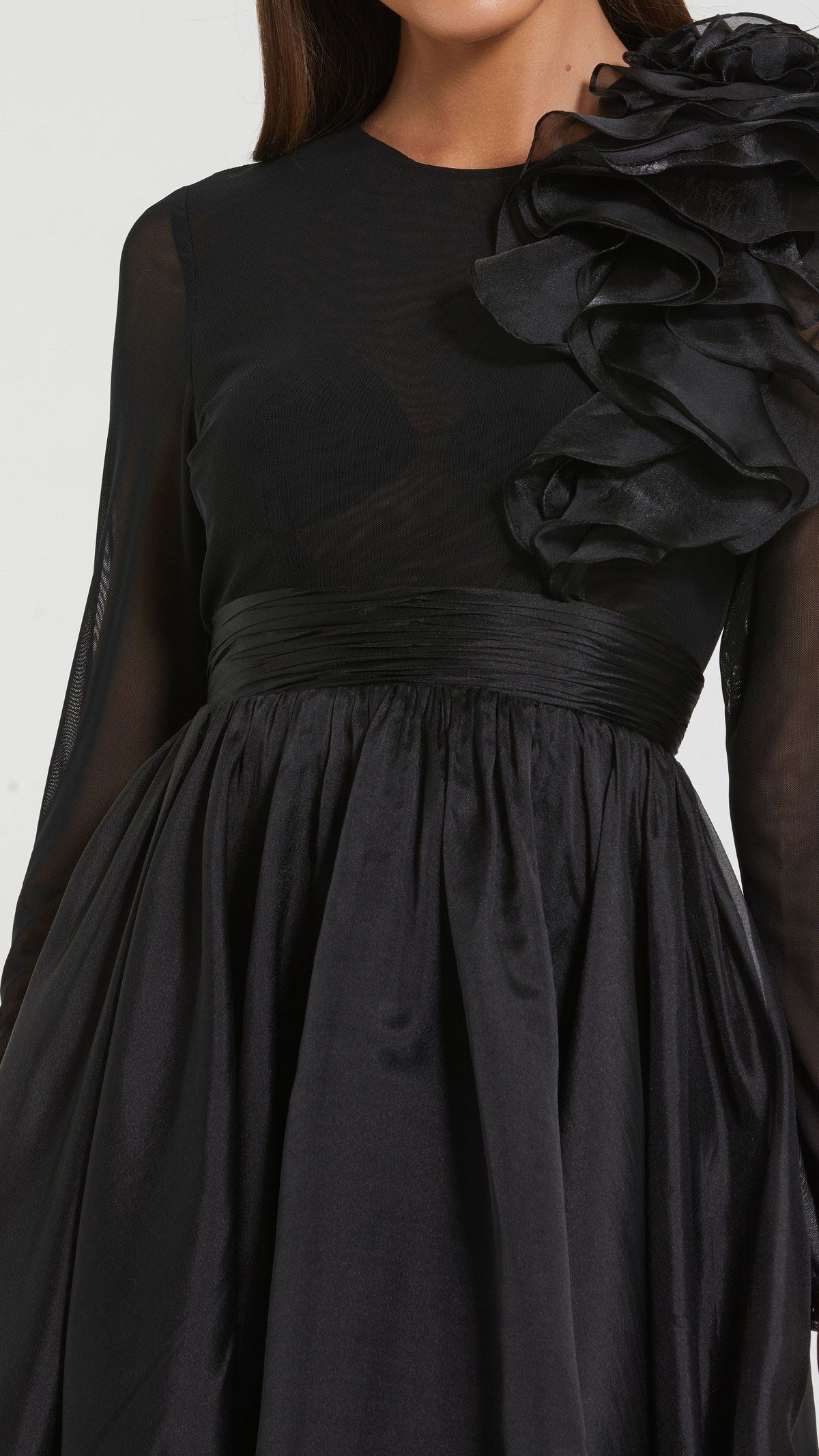 Mac Duggal style 49922 in Black, detail view