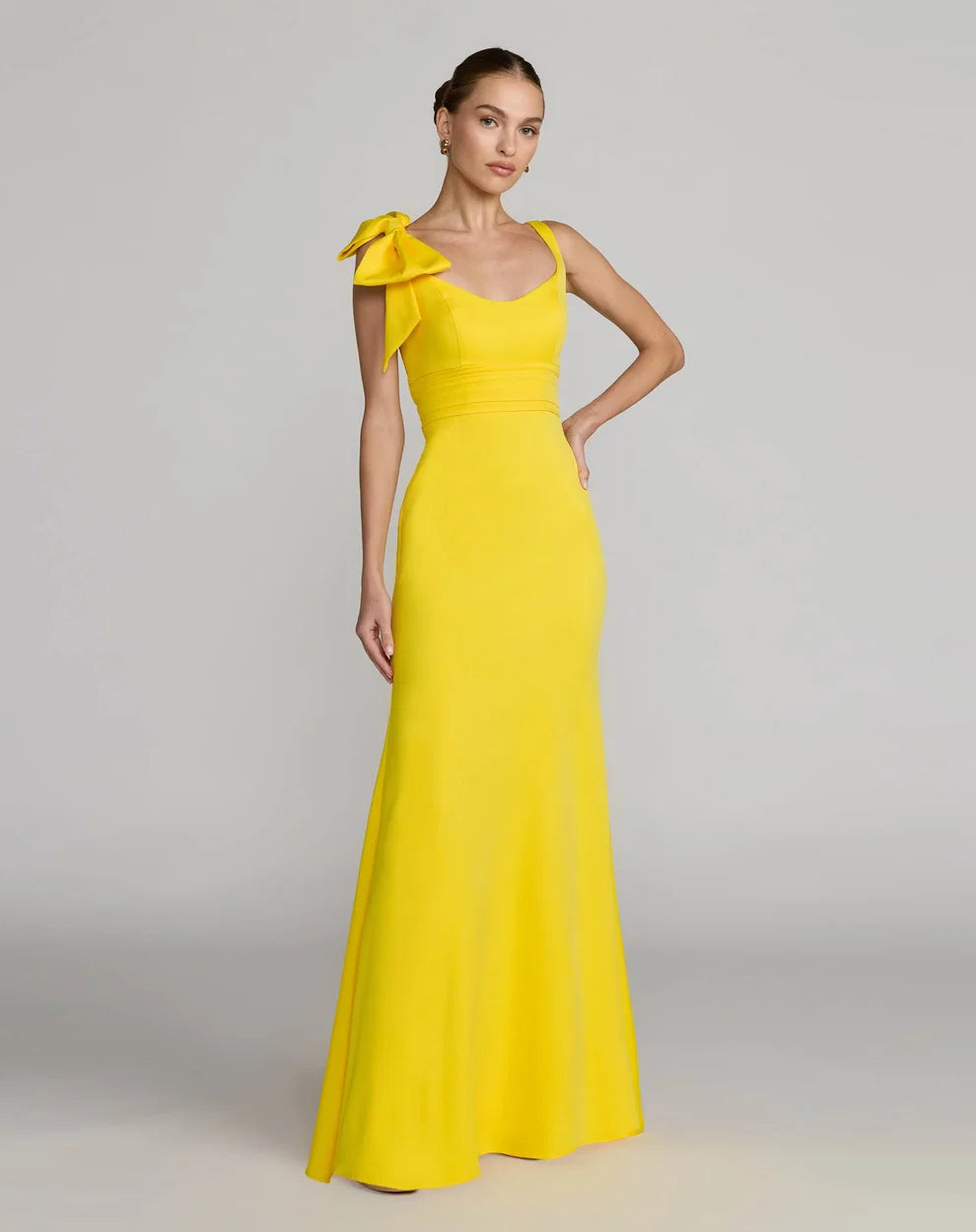 Lemon Scoop Neck Floor-Length Crepe Formal Bow Dress Mac Duggal 9949964P