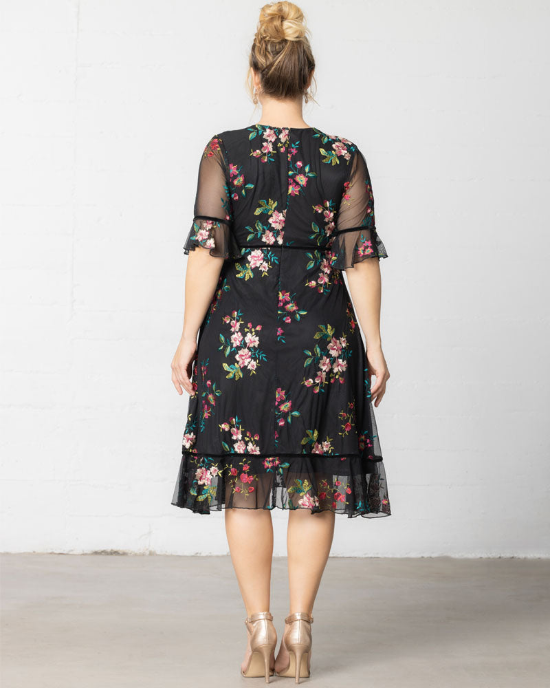 Plus Size Dresses Short Cocktail Floral A line Plus Size Dress Kiyona 12192102 Onyx Blooms