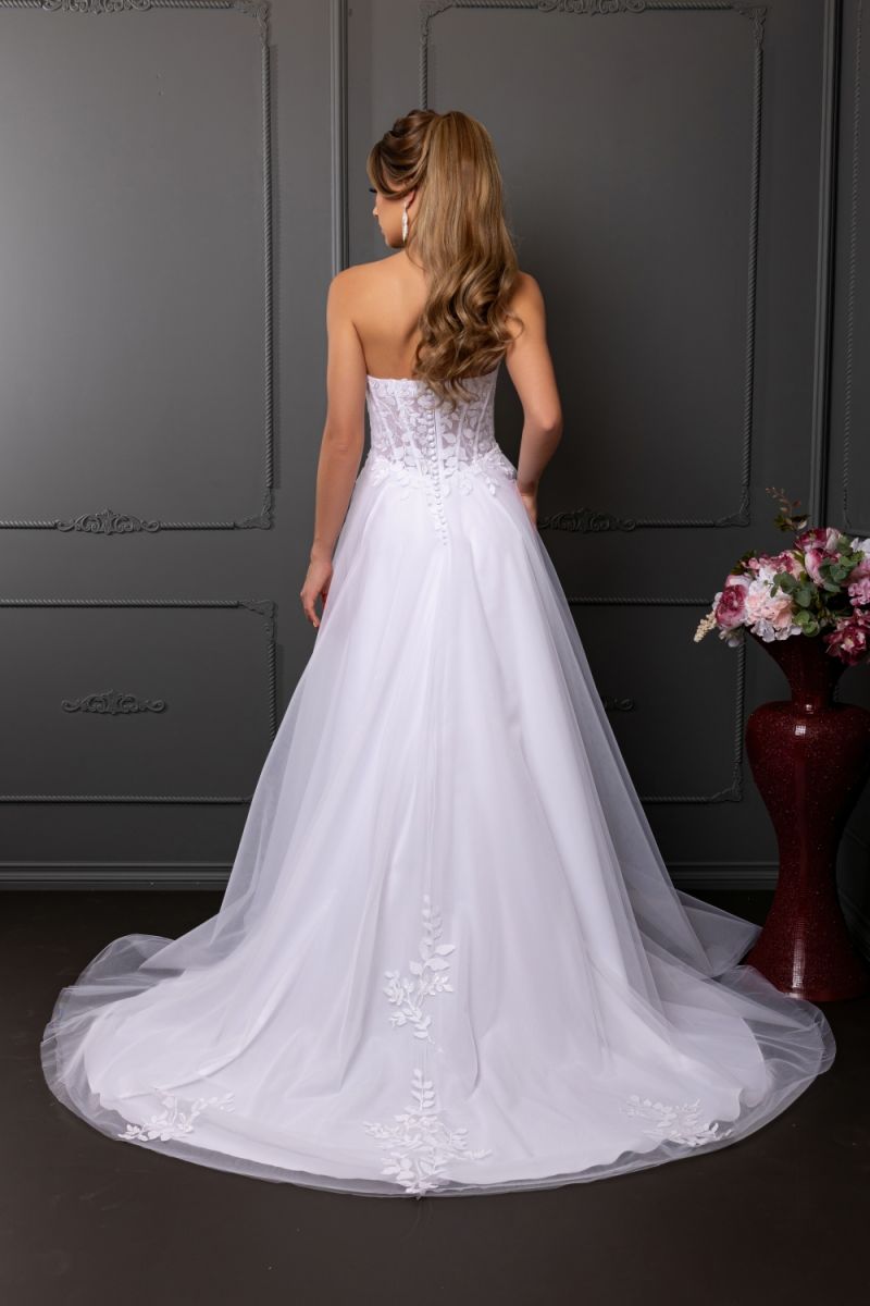Sweetheart Floor-Length with Train Tulle Wedding Dresses A-Line May Queen RQ8274