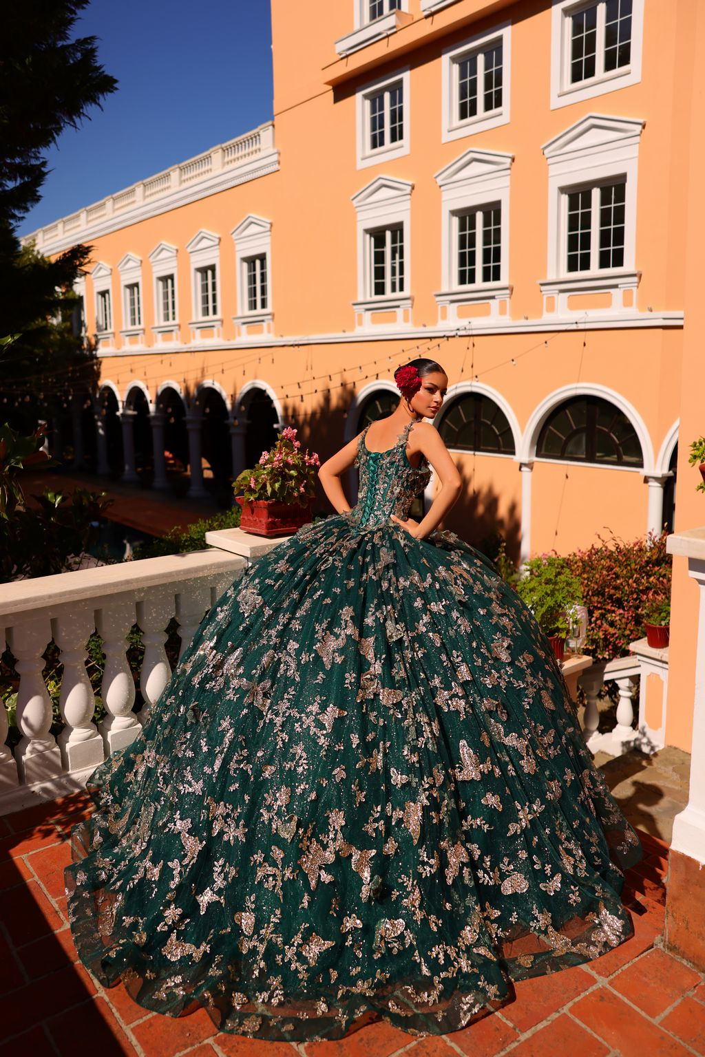 Quinceniera Dresses Beaded Long Lace Ball Gown Quinceanera Dress Emerald/Gold