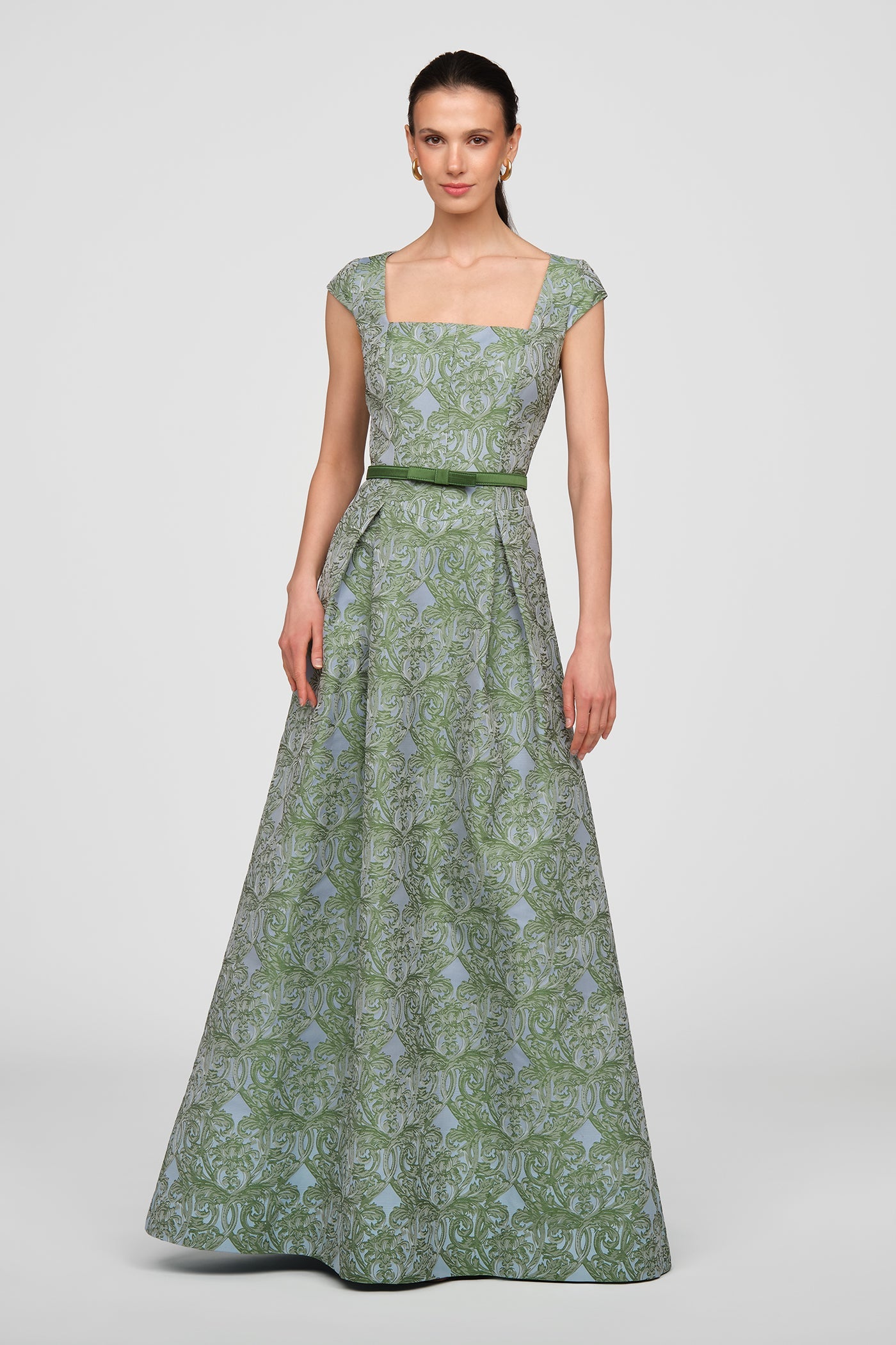 Constance Gown Kay Unger 55116317