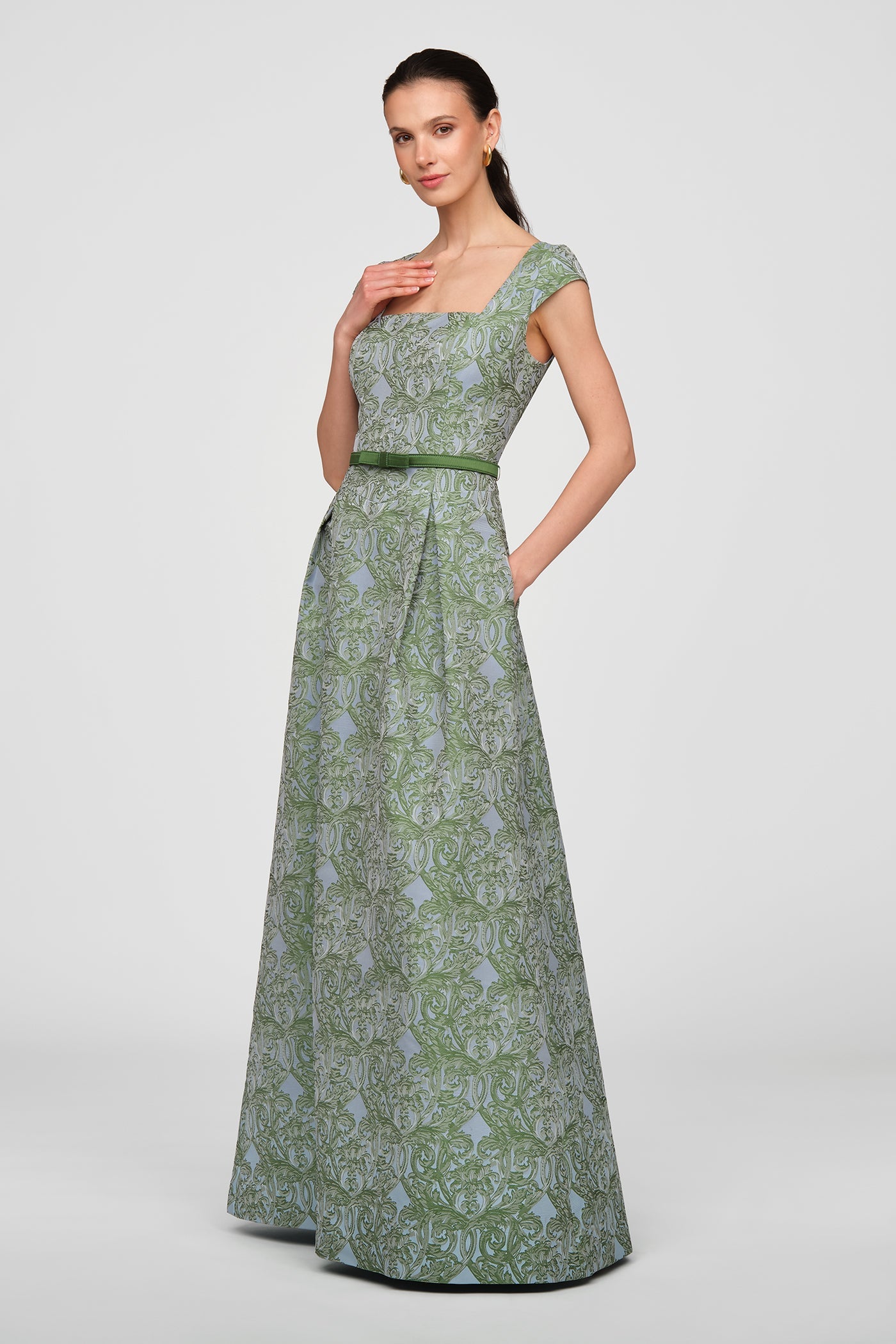 Constance Gown Kay Unger 55116317