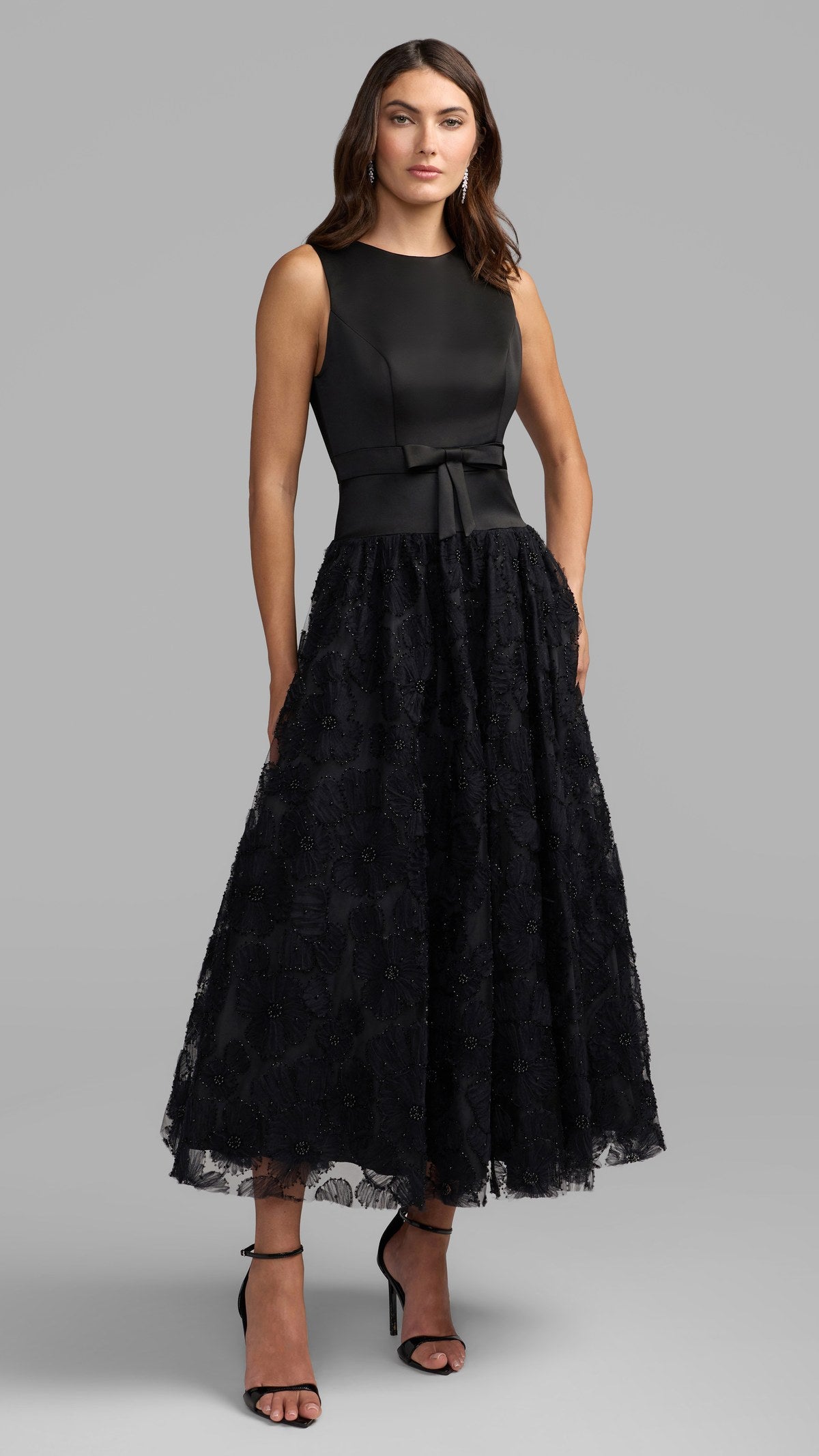Mac Duggal style 56285 in Black, front view