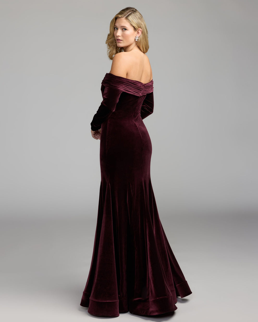 Off-the-Shoulder Floor-Length Velvet Formal Mermaid Mac Duggal 56476