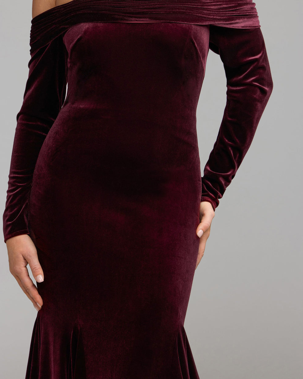 Off-the-Shoulder Floor-Length Velvet Formal Mermaid Mac Duggal 56476