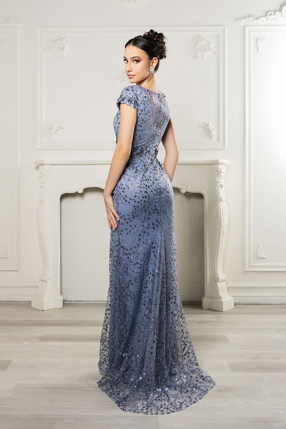V-Neck Floor-Length Lace Evening Gown Sheath/Column May Queen 2062