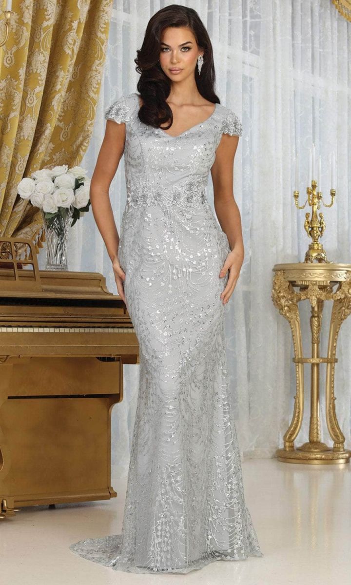 V-Neck Floor-Length Lace Evening Gown Sheath/Column May Queen 2062