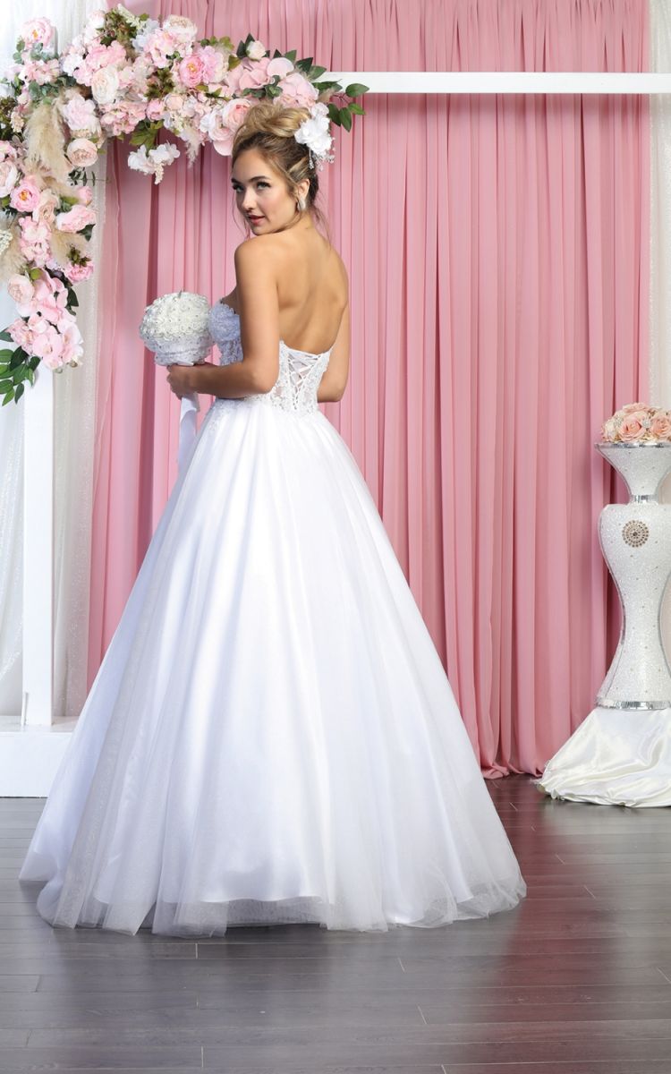 Sweetheart Floor-Length Tulle Quinceañera Ball Gown May Queen LK141