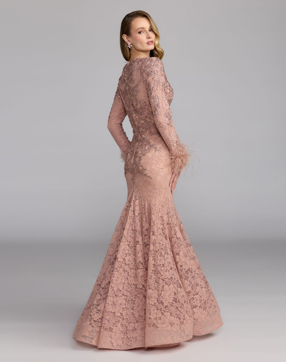 V-Neck Floor-Length Lace Formal Mermaid/Trumpet Mac Duggal 79452