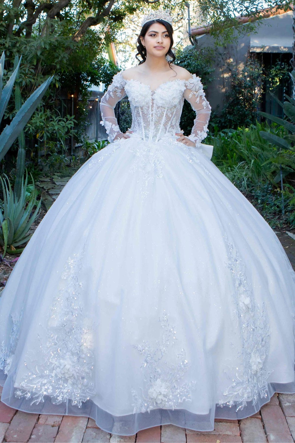 Quinceniera Dresses Beaded Floral Applique Long Ball Gown Quinceanera Dress Cinderella Couture 8325J Off White