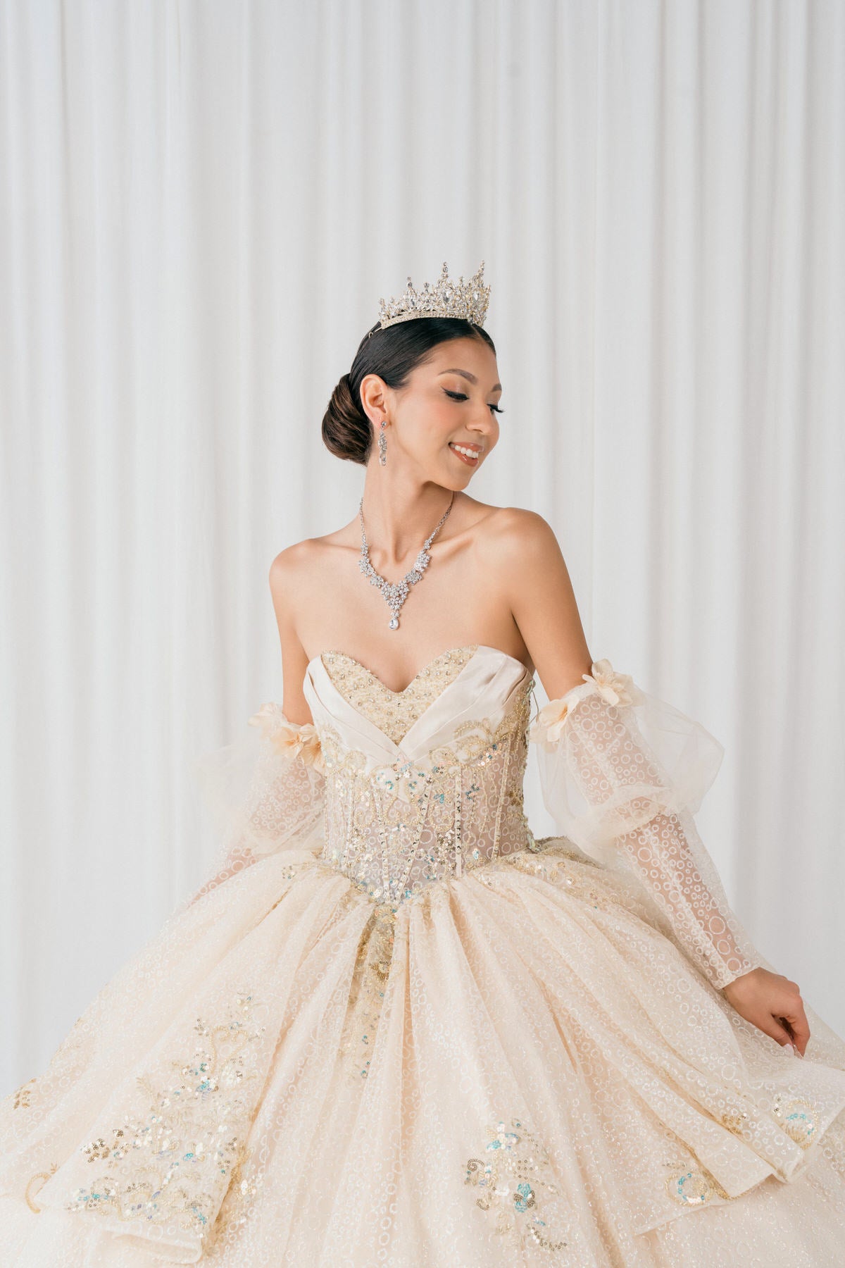 Quinceniera Dresses Beaded Long Sequin Ball Gown Quinceanera Dress Cinderella Couture 8385J Champagne