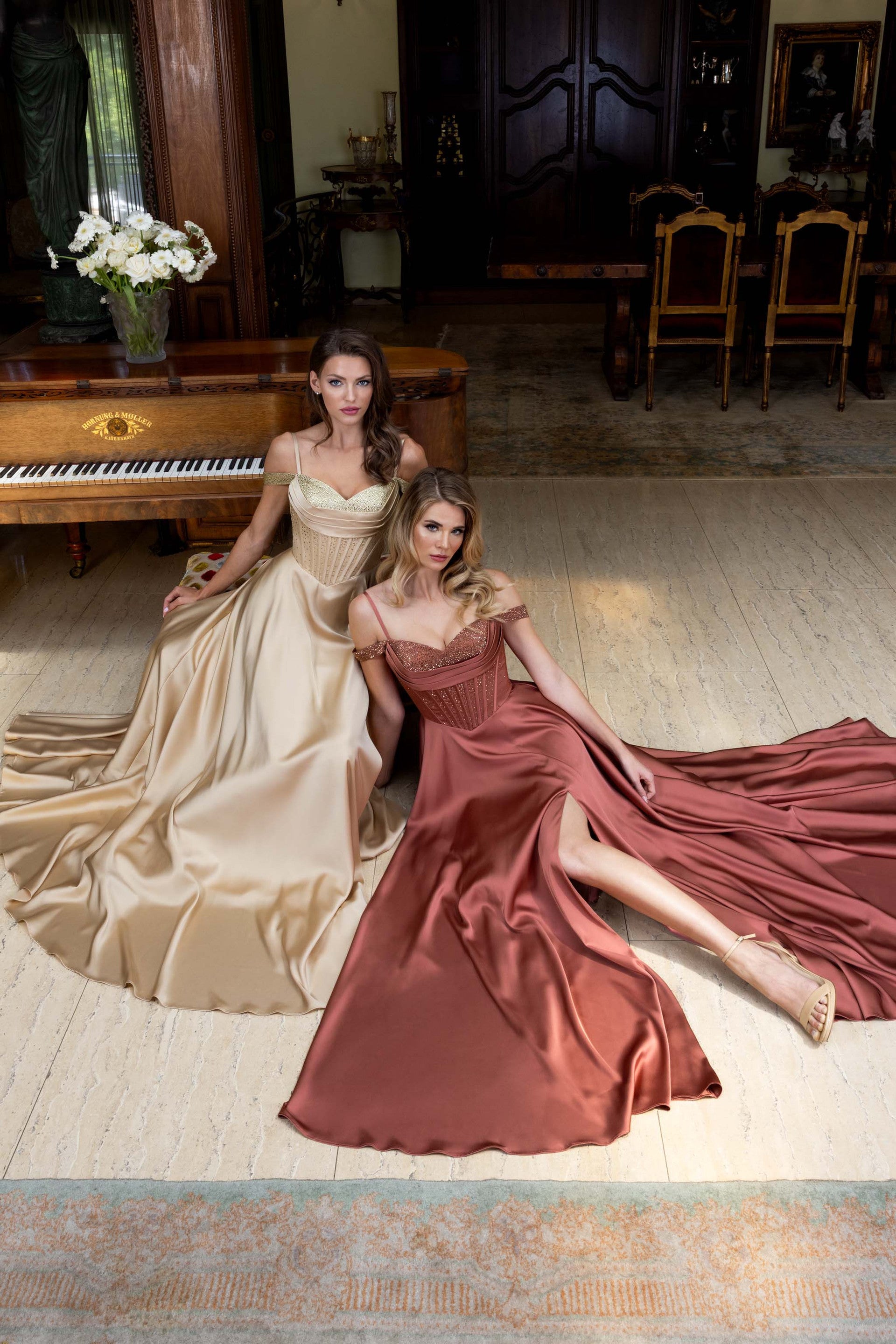 Sweetheart Floor-Length Satin Evening A-Line Lenovia 8502
