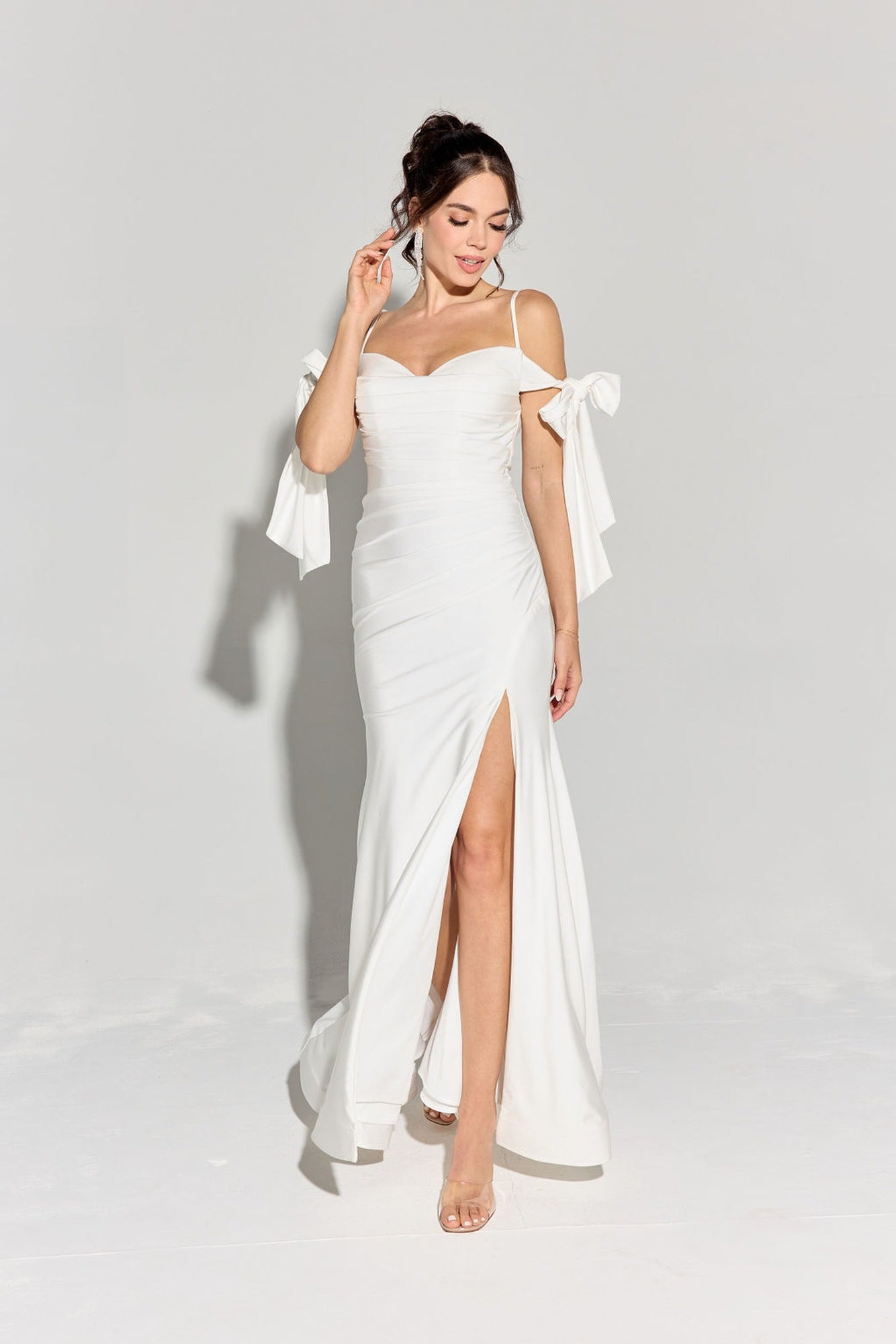 Wedding Dresses Long Fitted Wedding Bridal Dress Eureka Fashion 9181 Off White