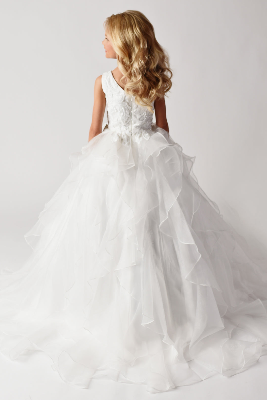 Scoop Floor-Length Organza Special Occasion Ball Gown Ava Presley 27726