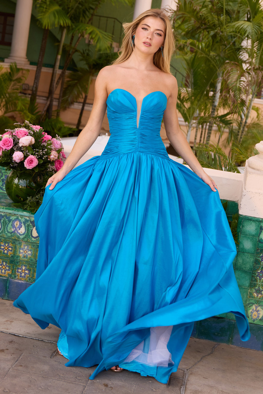 Prom Dresses Long Formal Lace Applique Ball Gown Prom Dress Ocean