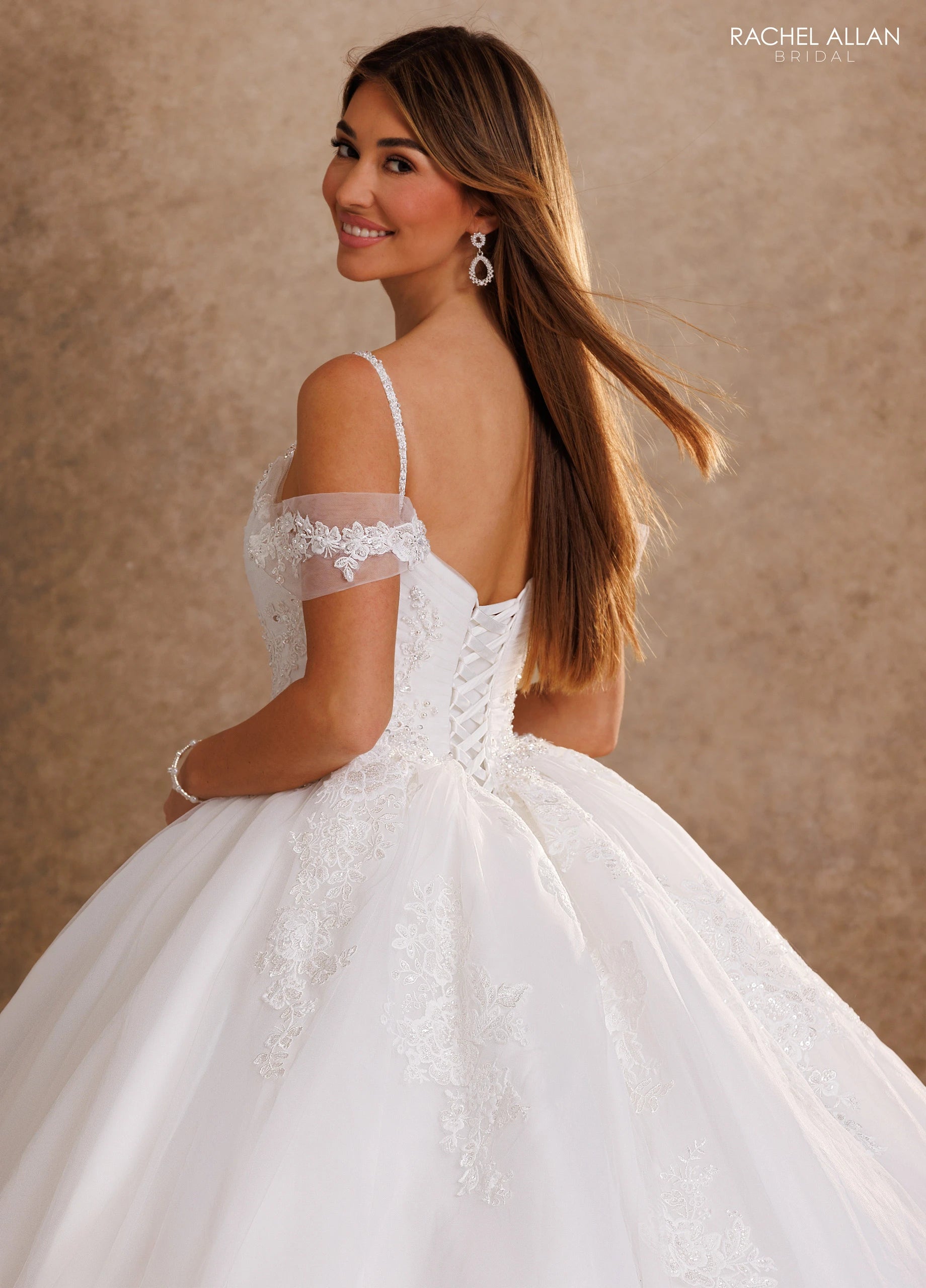 Scoop Floor-Length Tulle Wedding Dress Ball Gown Rachel Allan RB6202