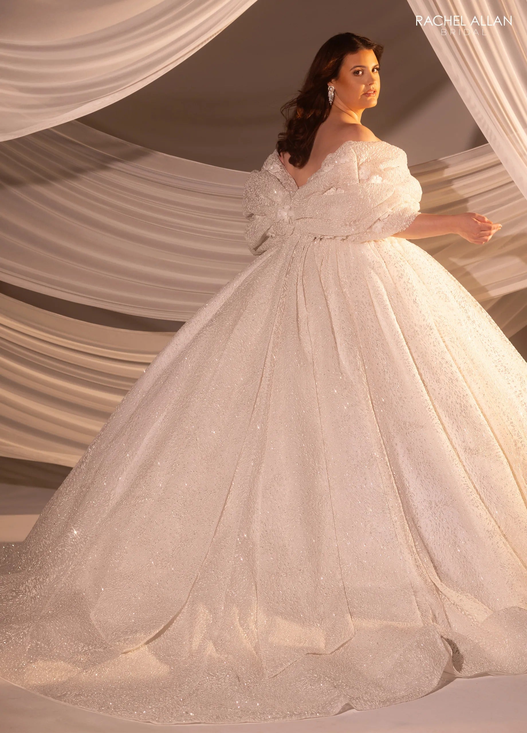 Ivory Nude Sweetheart Floor-Length Tulle Wedding Ball Gown with Detachable Puff Sleeves Rachel Allan RB5110