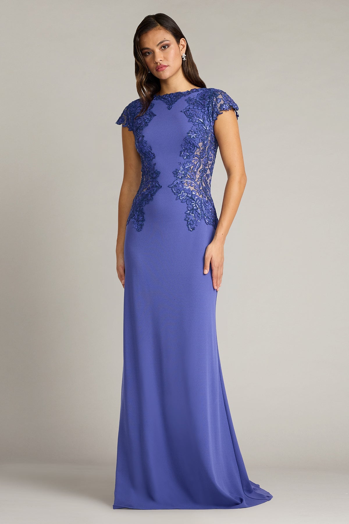Bateau Floor-Length Lace Formal Sheath/Column Tadashi Shoji CJI26159L