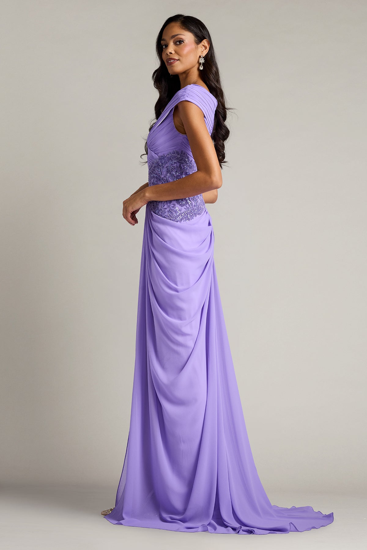 V-Neck Floor-Length Chiffon Formal Sheath/Column Tadashi Shoji SCJI26162L