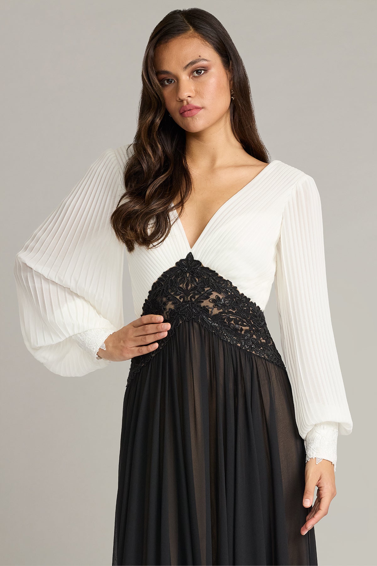 V-Neck Floor-Length Chiffon Formal A-Line Tadashi Shoji CJI26163L