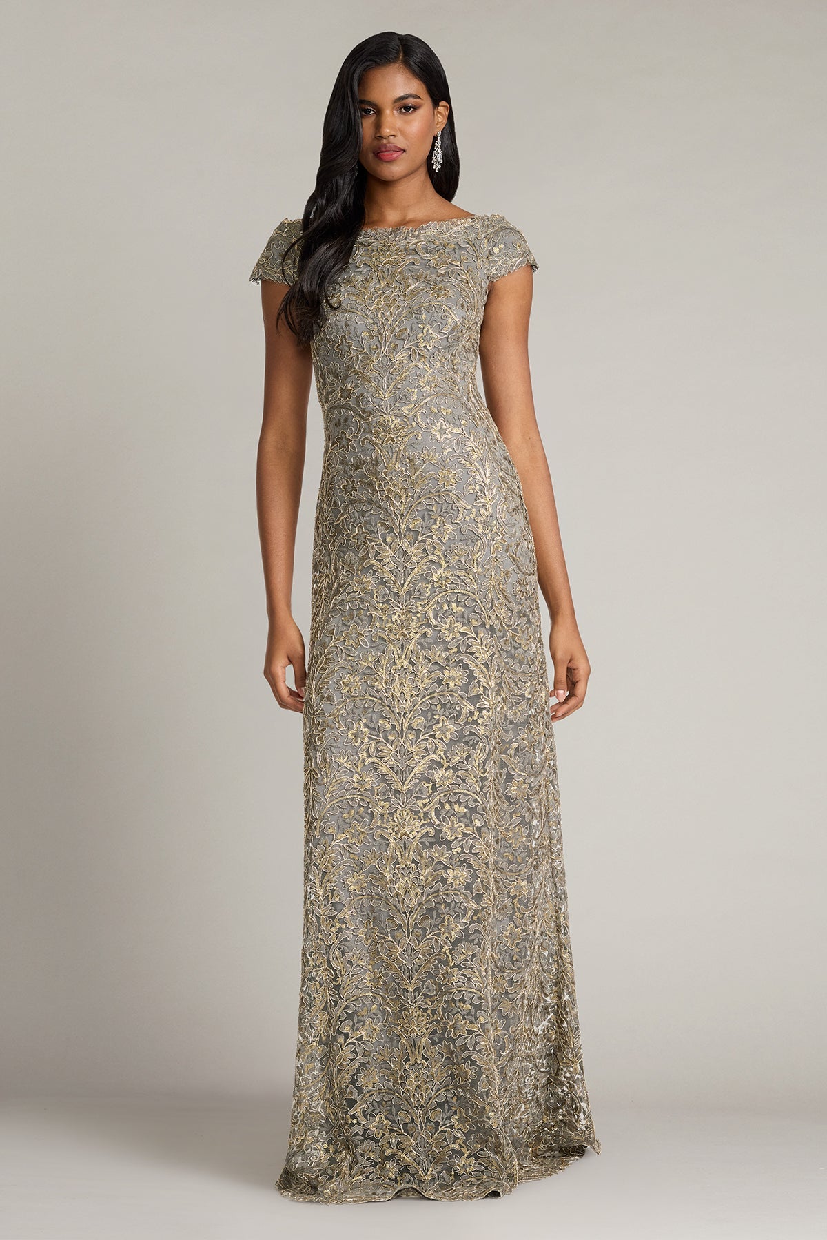 Bateau Floor-Length Lace Formal Sheath/Column Tadashi Shoji CJI90602L