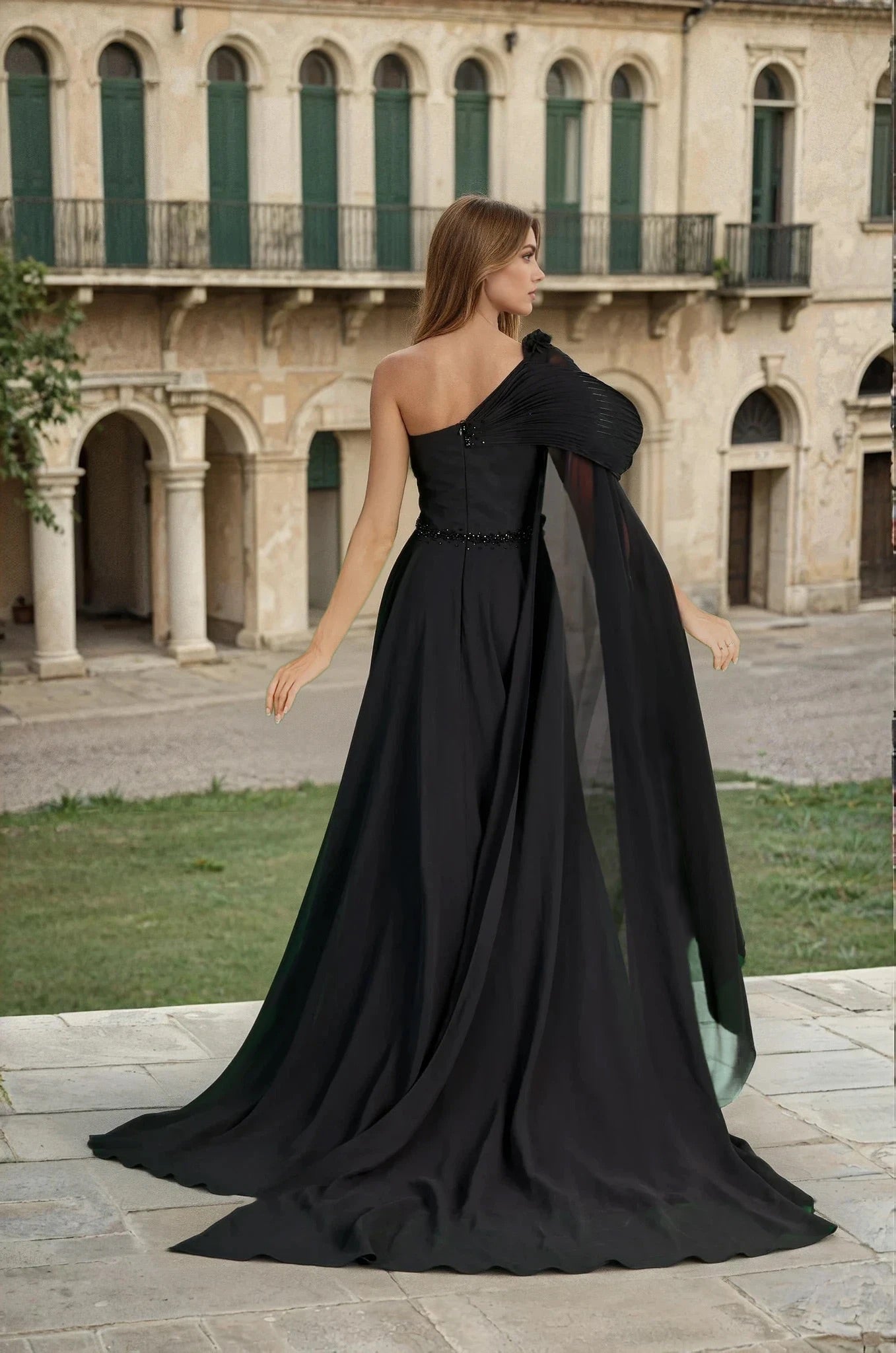 Formal Dresses Luxury Couture Sculpted Shoulder Black Dress Black