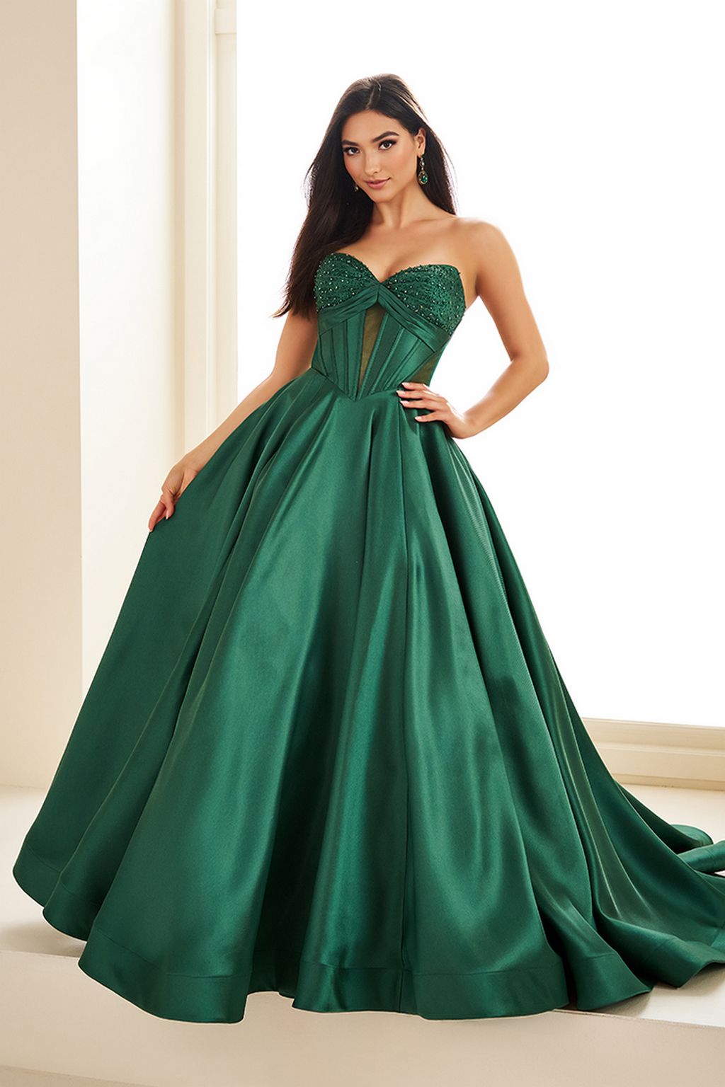 Prom Dresses Ball Gown Beaded Sequin Long Formal Prom Dress Emerald