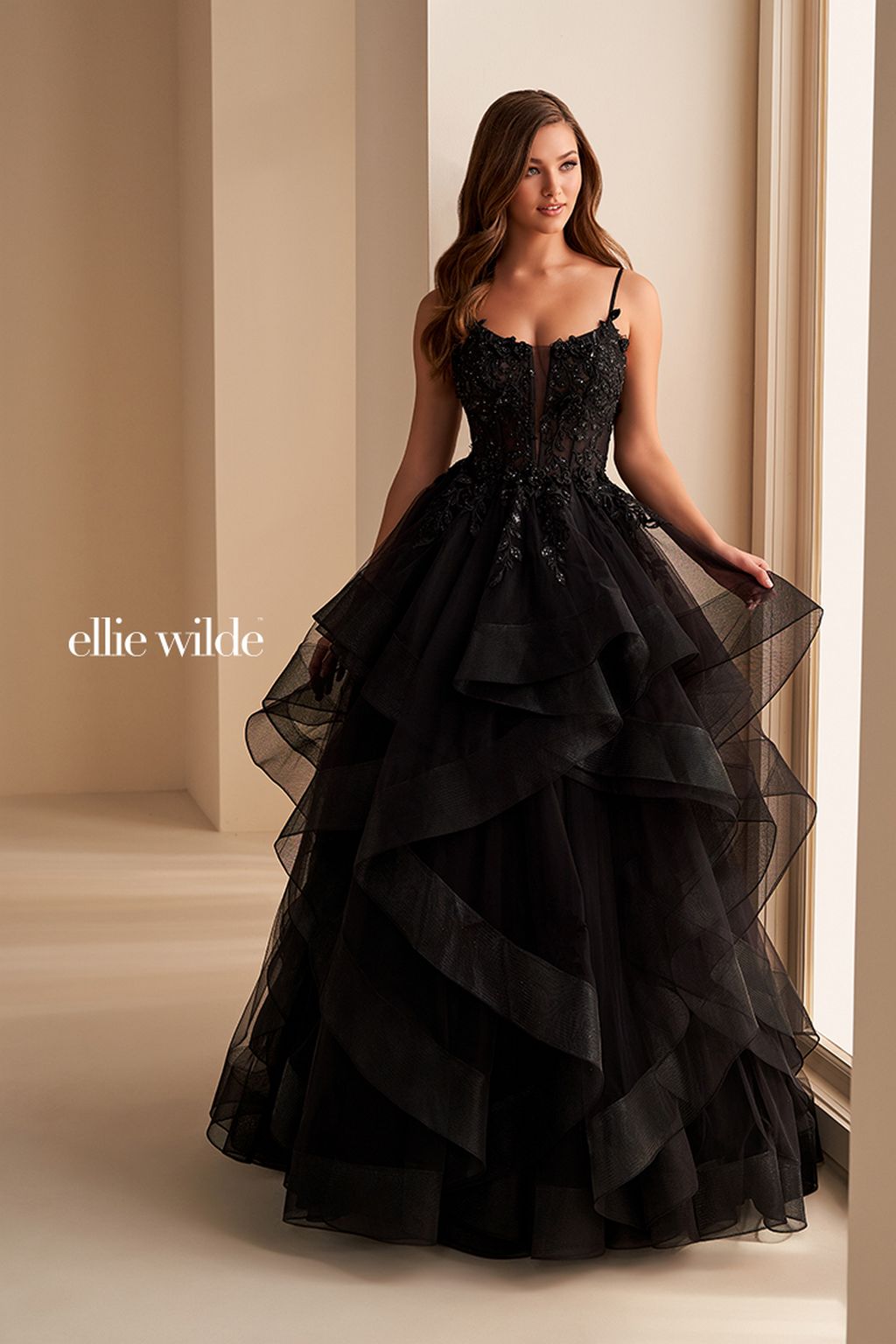 Prom Dresses Long Lace Ball Gown Formal Ruffled Beaded Prom Dress Black