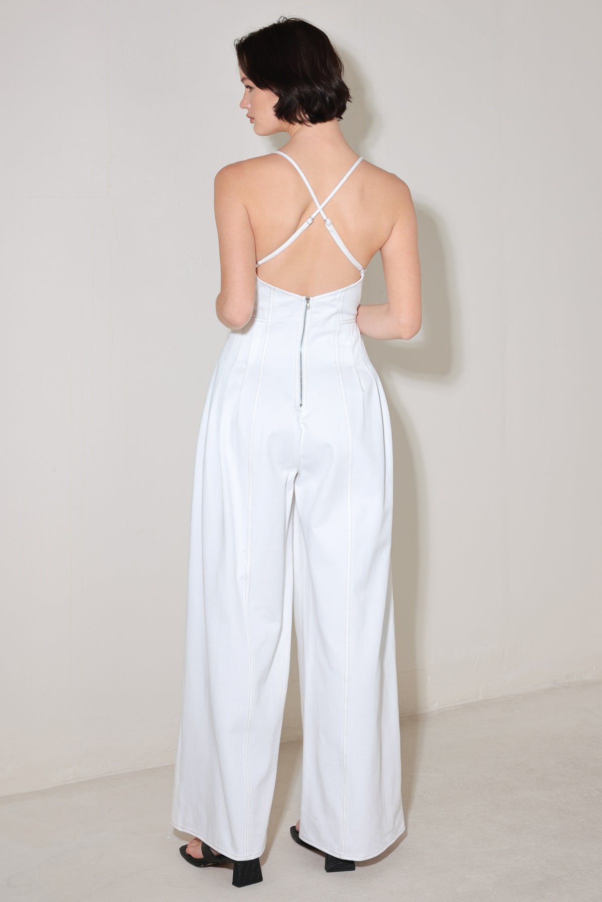 White V Neck Floor Length Crepe Casual Wide Leg Jumpsuit with Criss Cross Back Flying Tomato FP1565