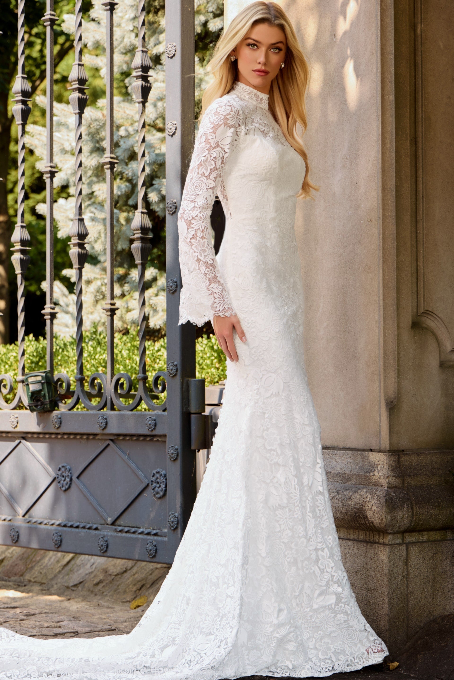 Crew/High-Neck Floor-Length Lace Wedding Mermaid/Trumpet Jovani JB45767