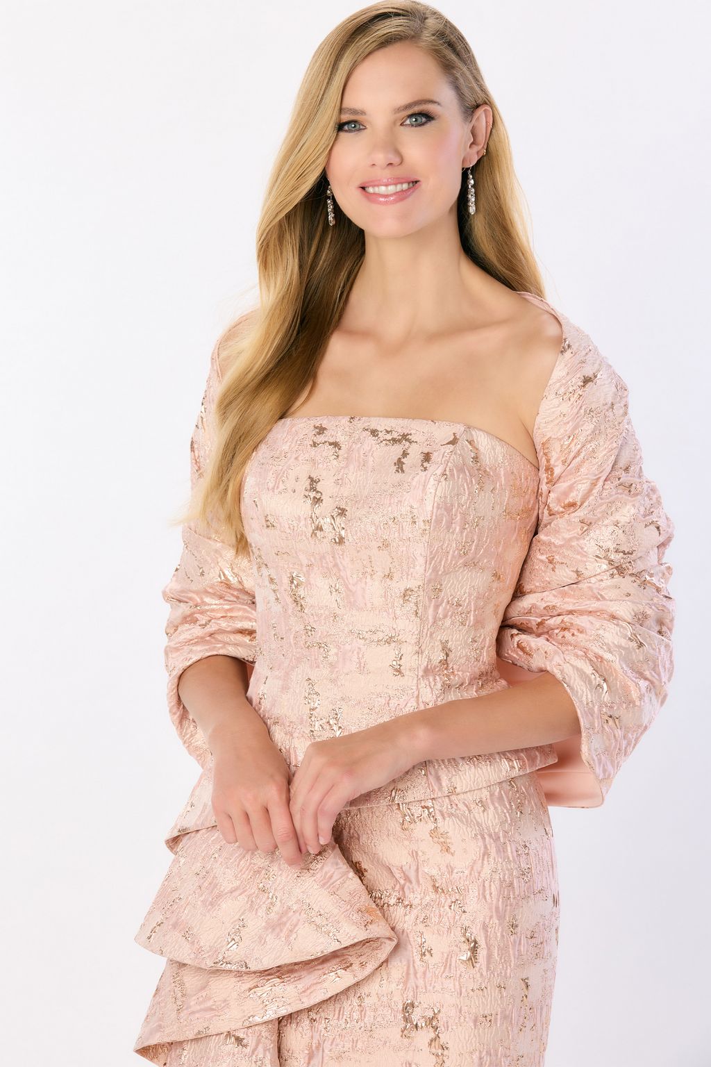 Formal Dresses Ruffle Detail Long Formal Mermaid Gown Metallic Evening Dress Rose Gold