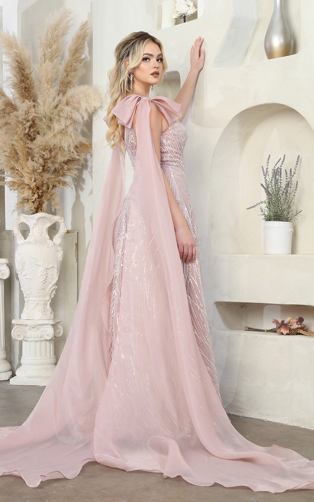 V-Neck Floor-Length with Train Tulle Prom A-Line May Queen RQ7998