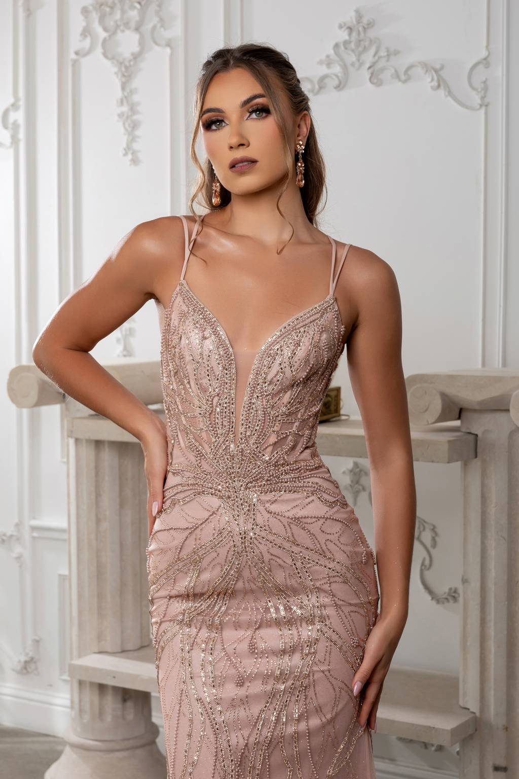 V-Neck Floor-Length Tulle Prom Sheath Column May Queen RQ8222